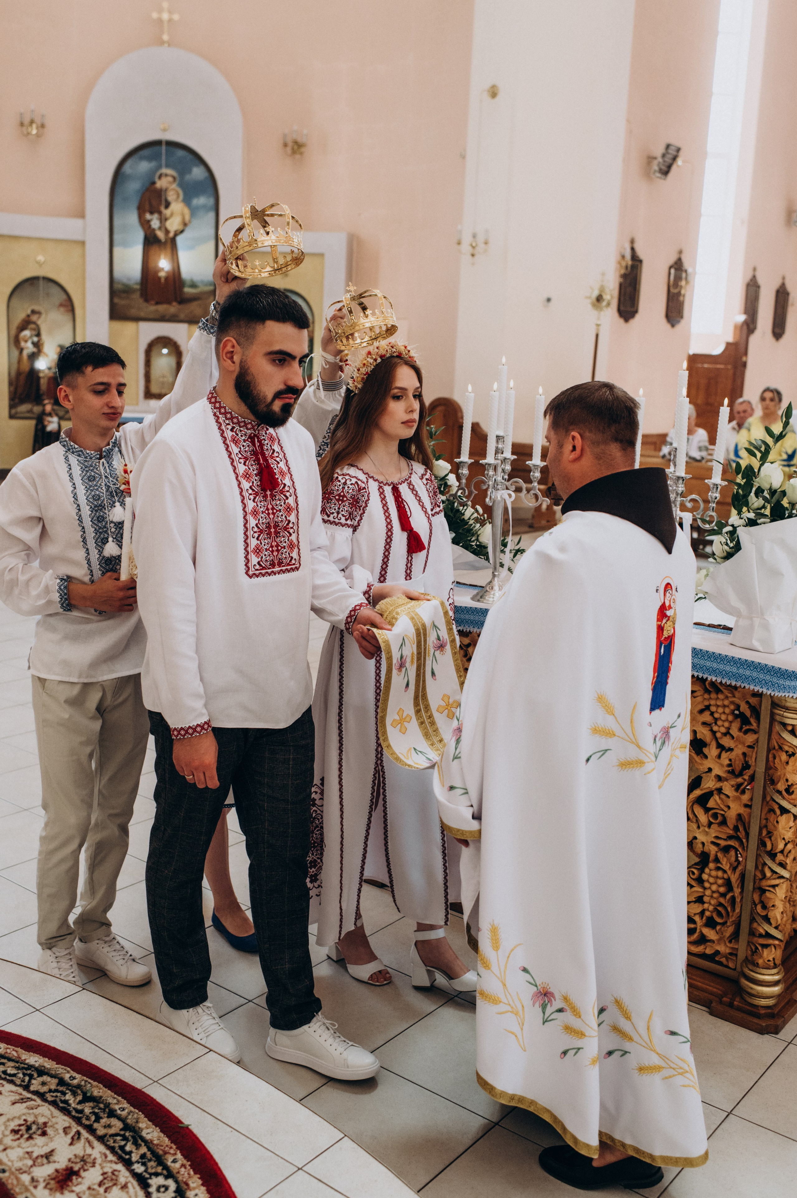 Фотосесія весілля, фотосесія вінчання Тернопіль, весільний фотограф Тернопіль, весільна зйомка Тернопіль. Сімейний, дитячий та індивідуальний фотограф в м. Тернопіль, м. Львів