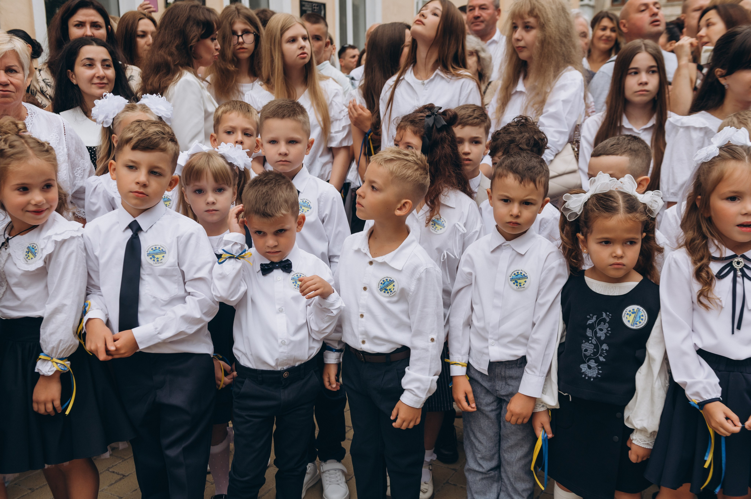 Перший дзвоник у Тернополі, фотосесія першокласників