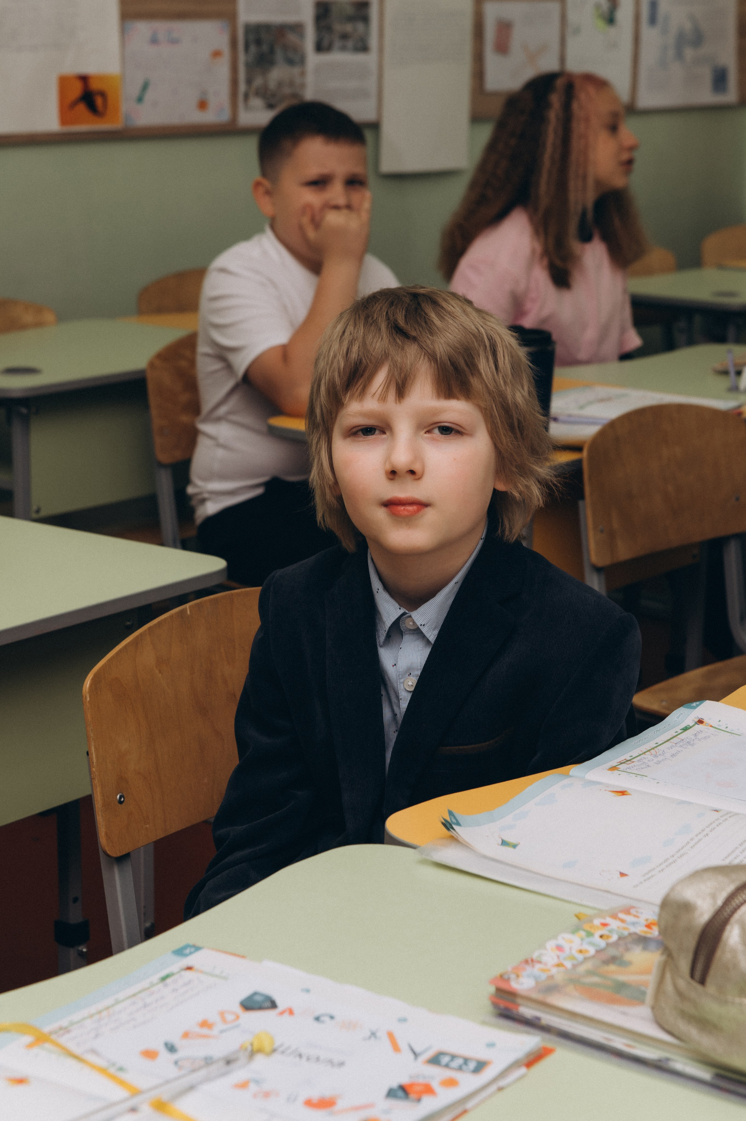 Шкільна фотосесія на віньєтки Тернопіль, фотосесія випускників Тернопіль, зйомка на віньєтки, шкільні фотоальбоми Тернопіль. Сімейний, дитячий та індивідуальний фотограф в м. Тернопіль, м. Львів