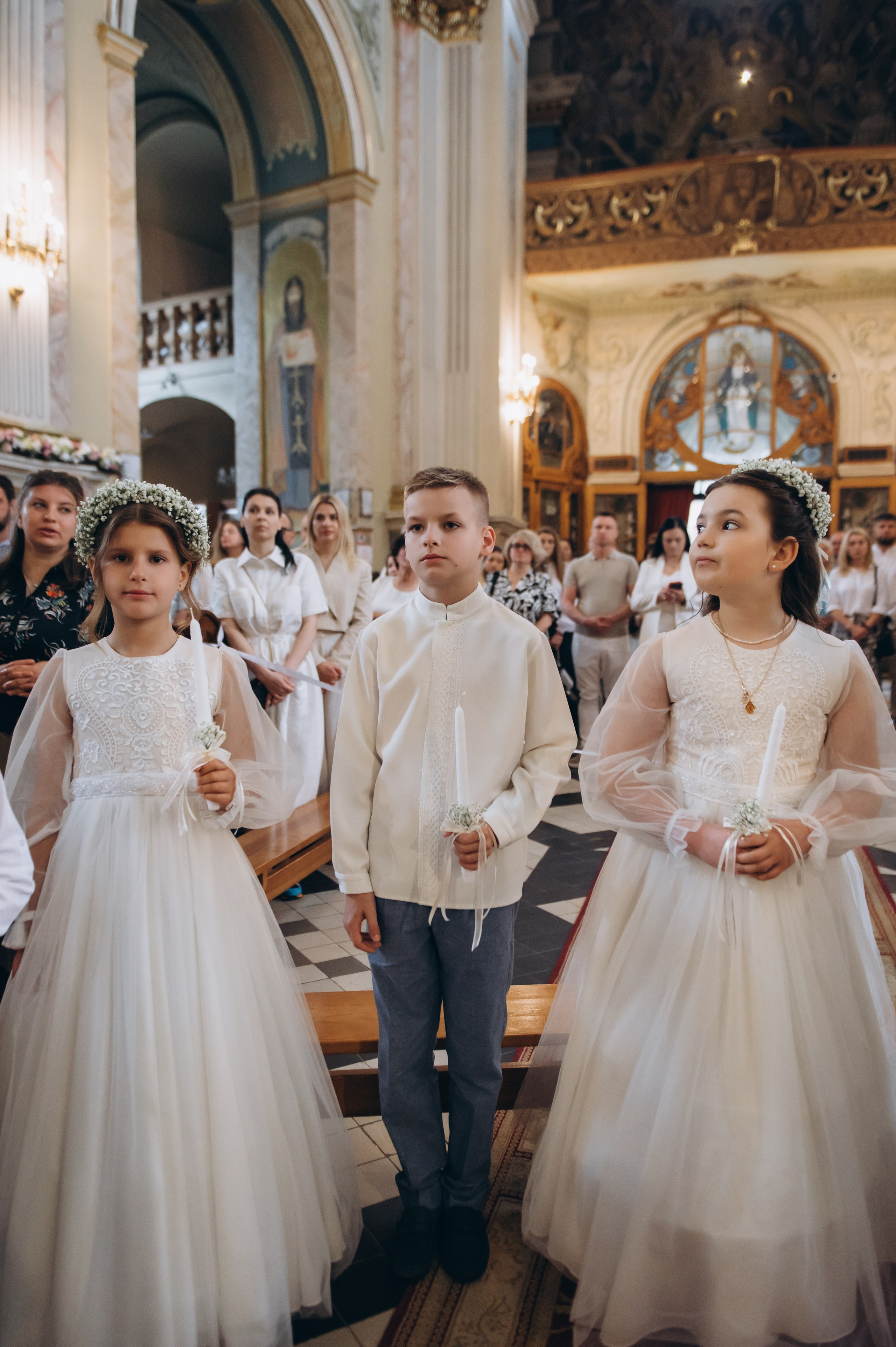 Фотосесія Першого Причастя Тернопіль, фотосесія Причастя Тернопіль, Таїнство Першого Причастя Тернопіль, Катедра Причастя Тернопіль. Сімейний, дитячий та індивідуальний фотограф в м. Тернопіль, м. Львів