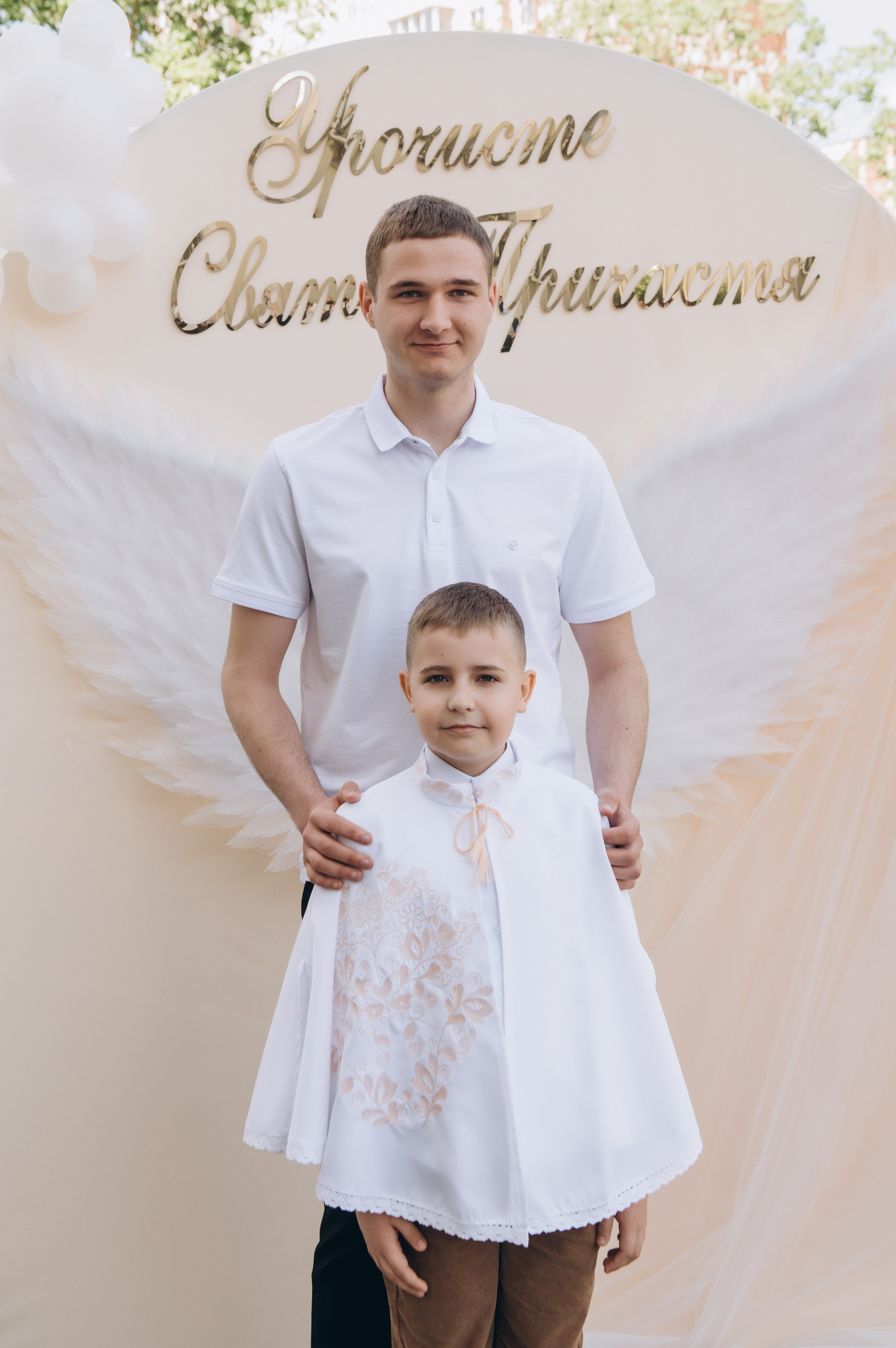 Фотосесія Причастя Тернопіль церква Св Михаїла, фотограф на Причастя Тернопіль, фотосесія Літургії Причастя Тернопіль. Сімейний, дитячий та індивідуальний фотограф в м. Тернопіль, м. Львів