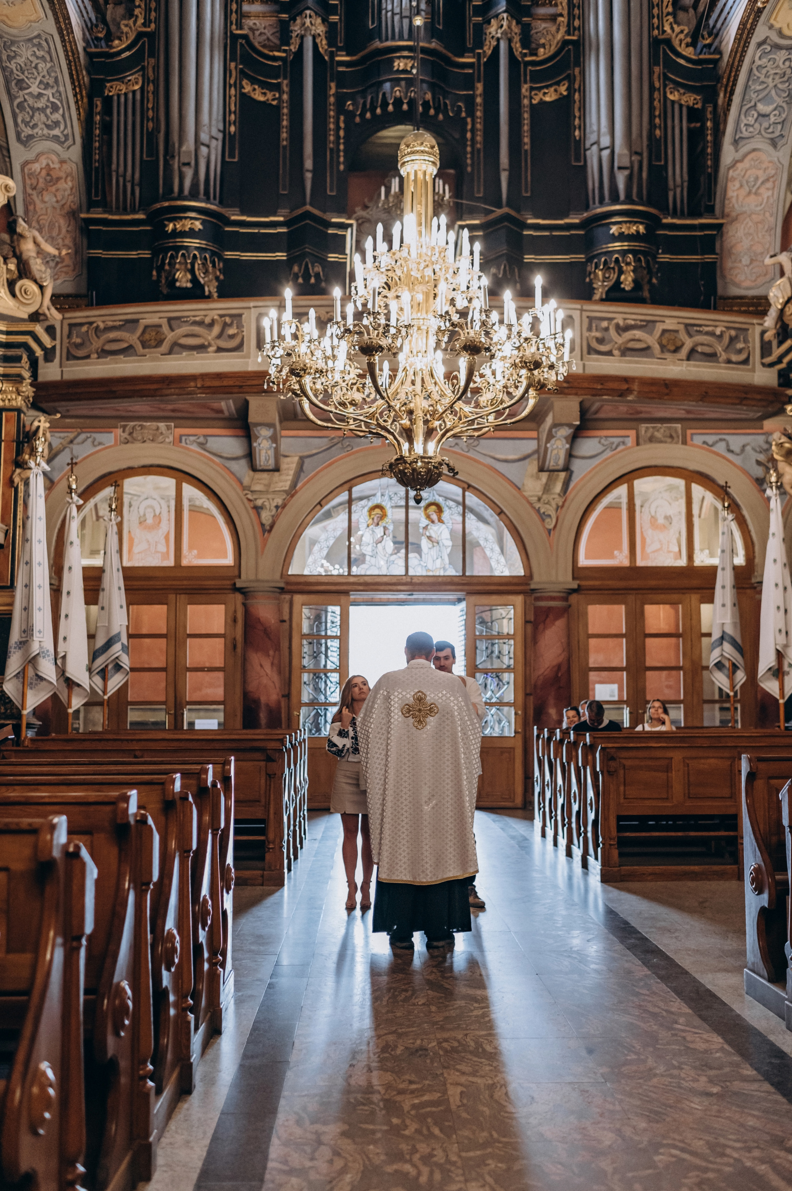 Хрещення Марка, Бернардинський монастир, Львів. Сімейний, дитячий та індивідуальний фотограф в м. Тернопіль, м. Львів