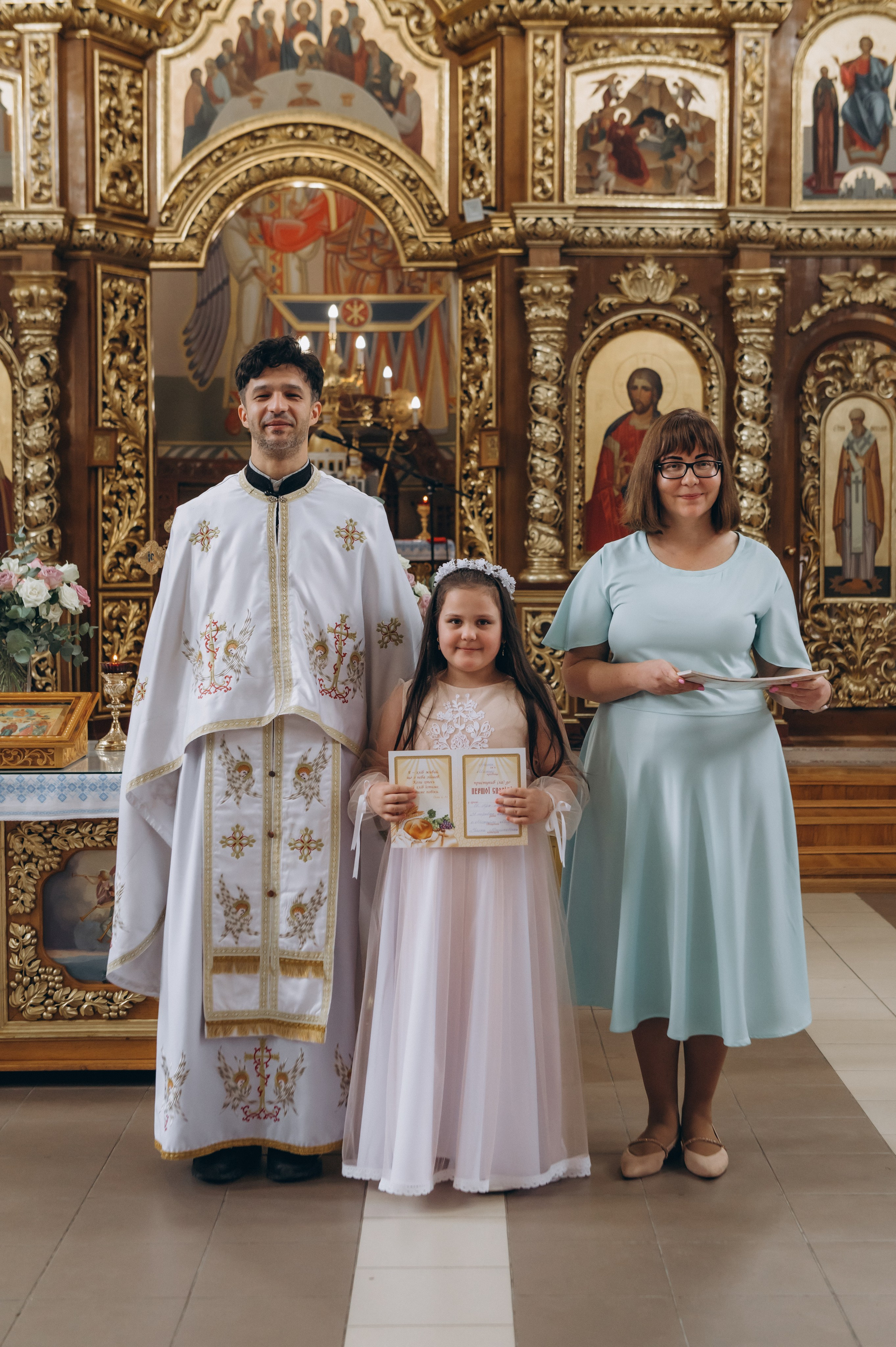 Фотосесія Причастя Тернопіль, зйомка Причастя, фотограф на Причастя Тернопіль, Причастя Львів, Причастя церква Михаїла Тернопіль. Сімейний, дитячий та індивідуальний фотограф в м. Тернопіль, м. Львів
