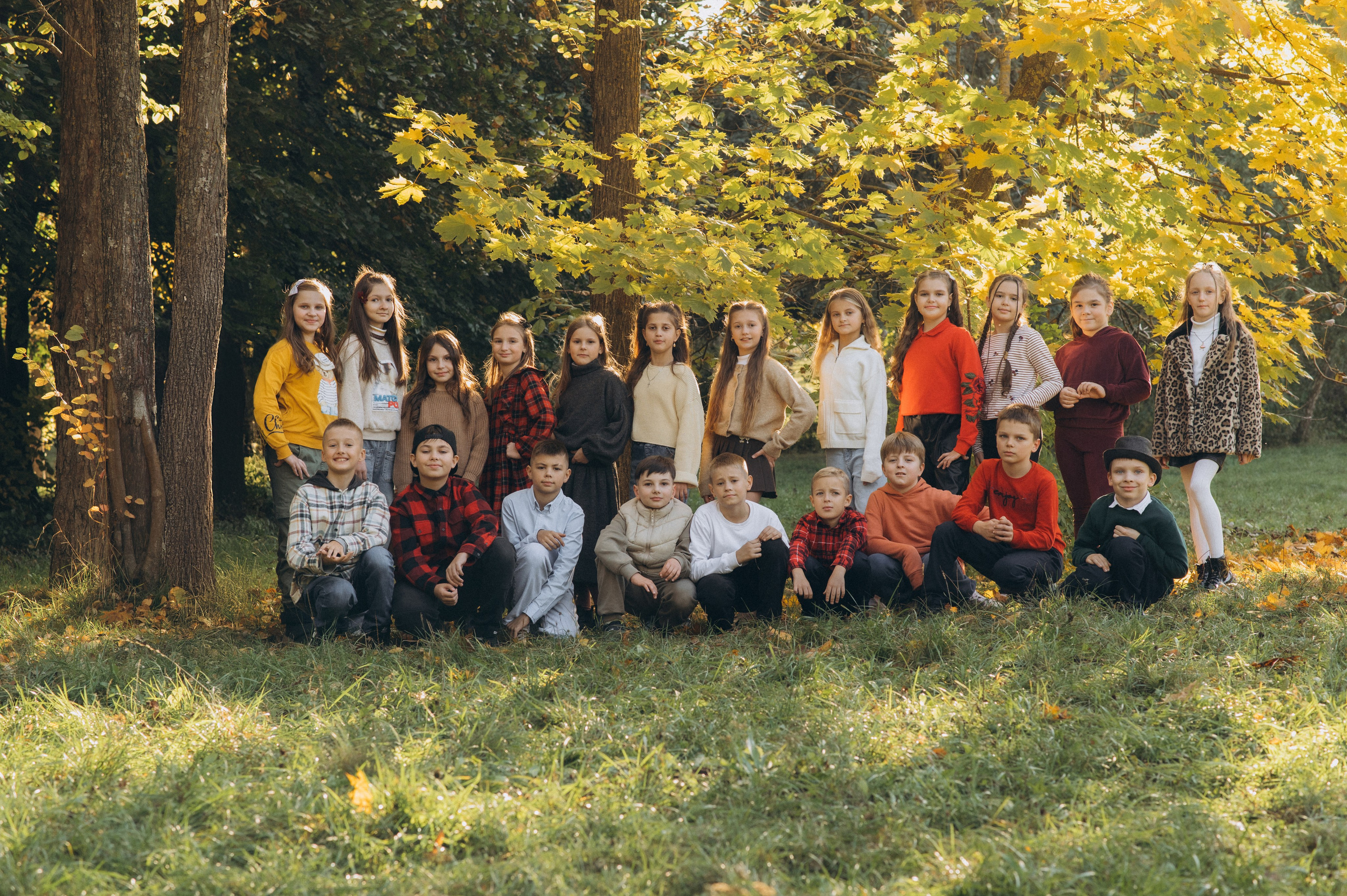 Шкільна фотосесія на віньєтки Тернопіль, шкільні альбоми, фотосесія випускників Тернопіль, випускний альбом, фотограф випускний Тернопіль. Сімейний, дитячий та індивідуальний фотограф в м. Тернопіль, м. Львів