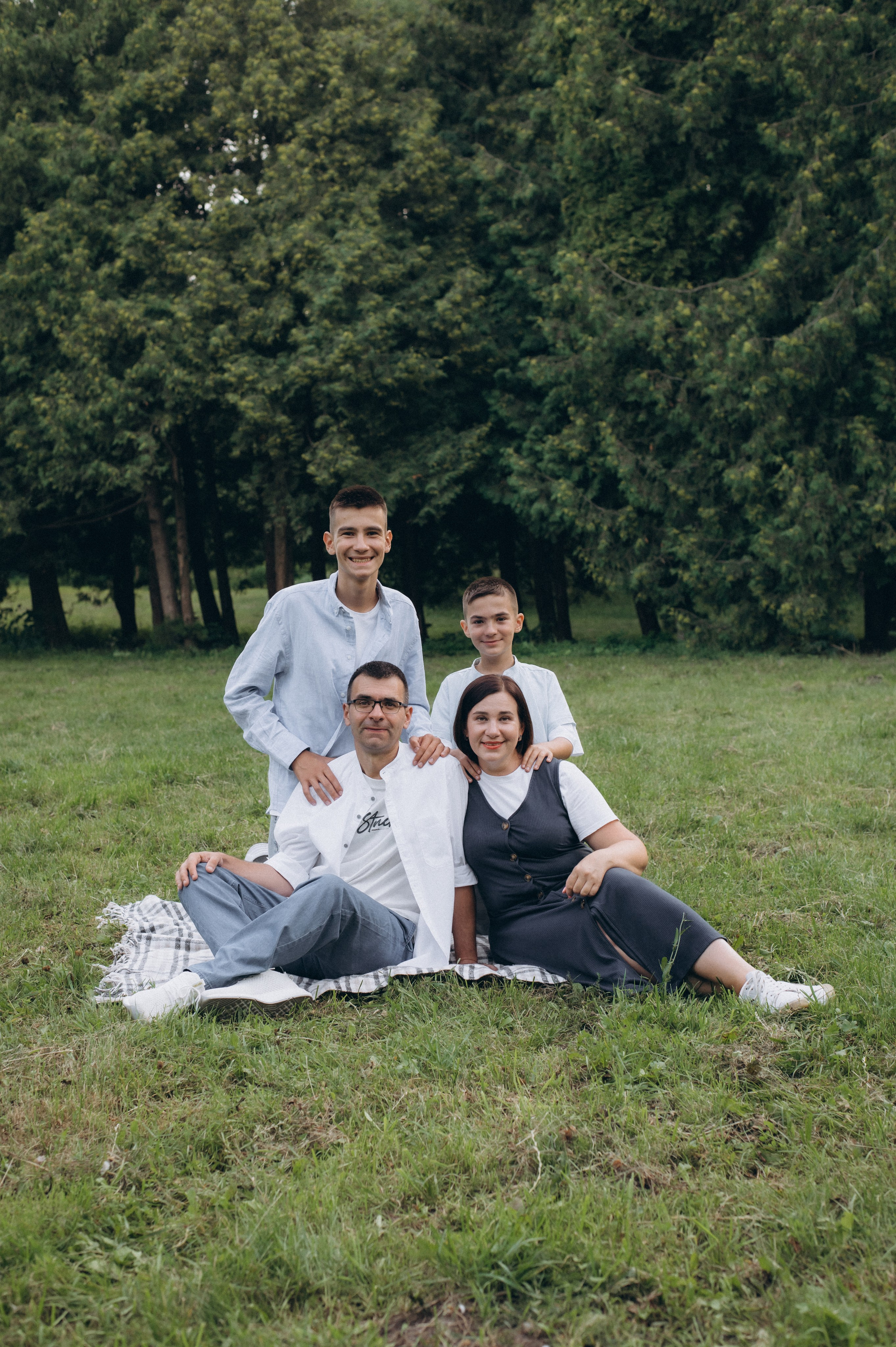 Сімейний фотограф Тернопіль, сімейна фотосесія на природі, сімейна фотосесія Тернопіль, зйомка сімї. Сімейний, дитячий та індивідуальний фотограф в м. Тернопіль, м. Львів