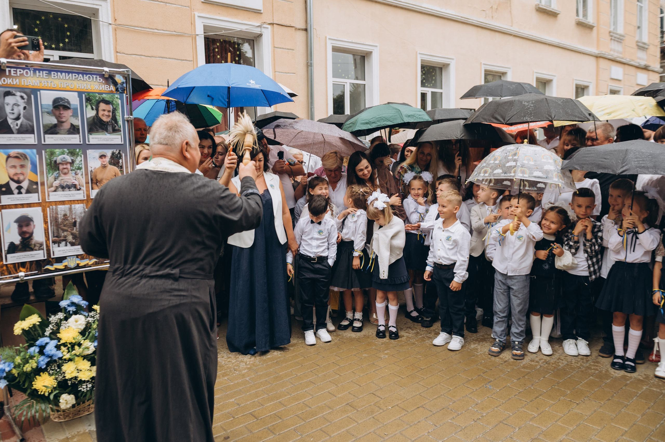 Перший дзвоник у Тернополі, фотосесія першокласників