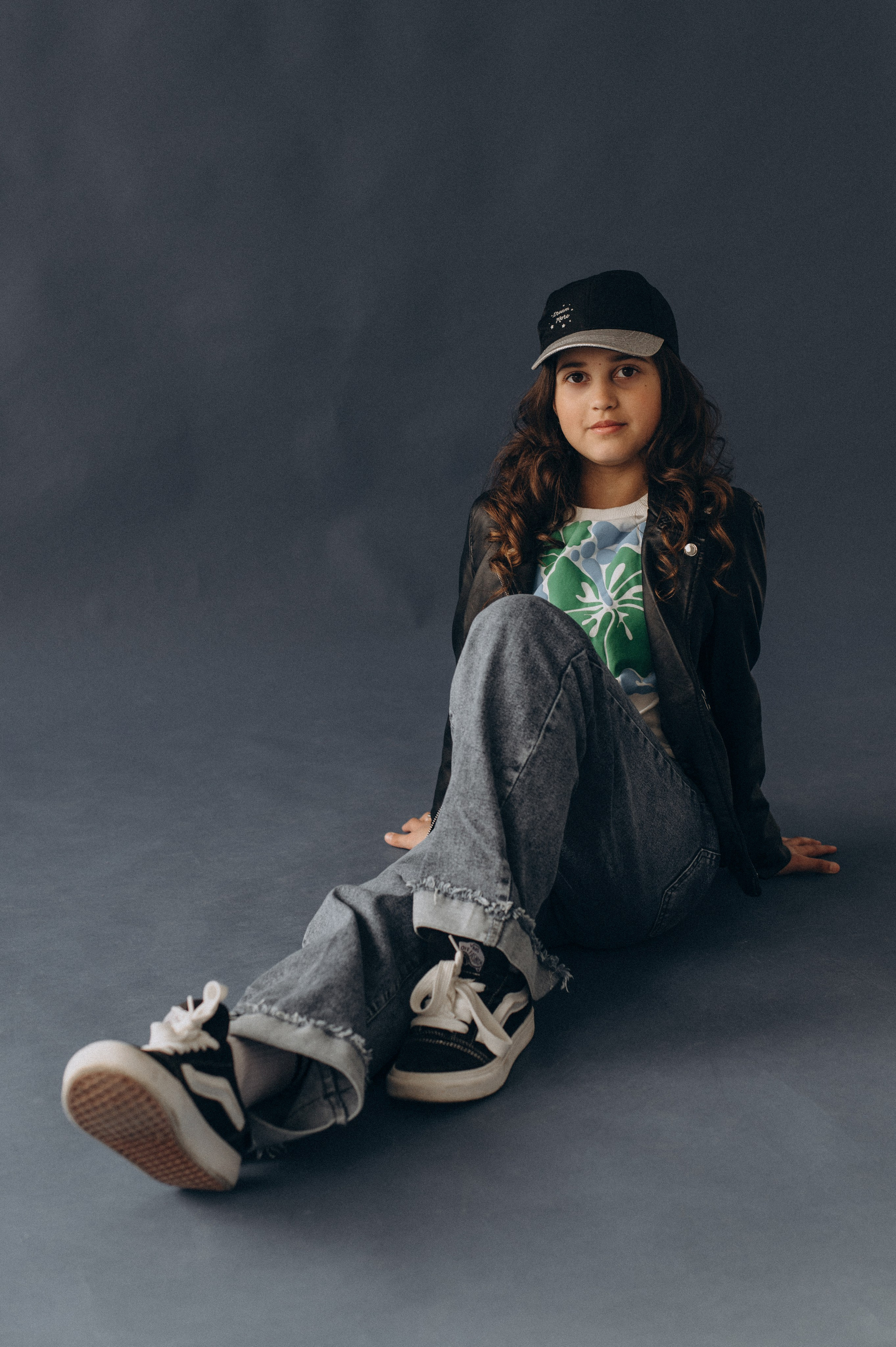 Шкільна фотосесія на віньєтки Тернопіль, шкільні альбоми, фотосесія випускників Тернопіль, випускний альбом, фотограф випускний Тернопіль. Сімейний, дитячий та індивідуальний фотограф в м. Тернопіль, м. Львів