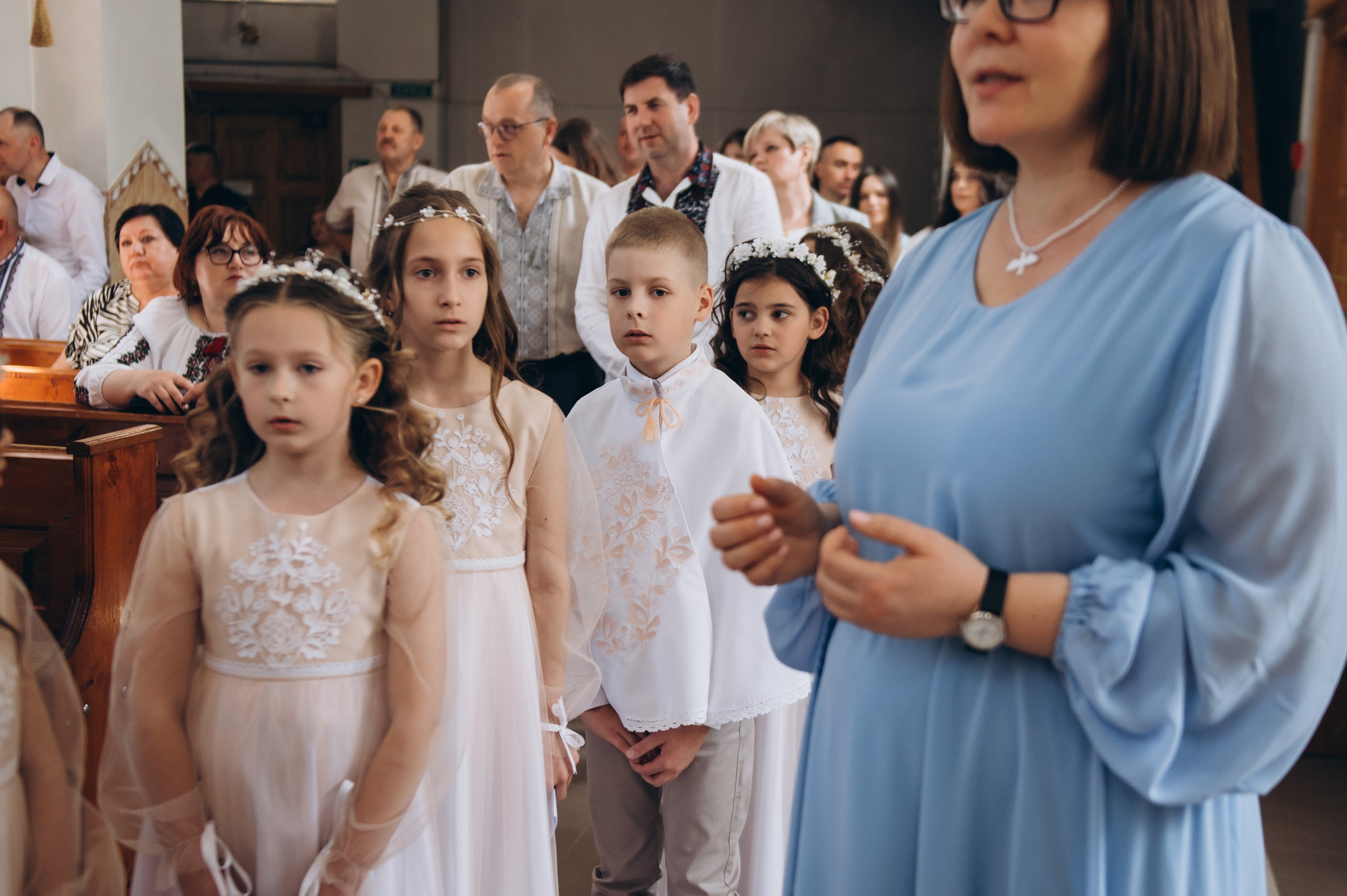 Фотосесія Причастя Тернопіль церква Св&nbsp;Михаїла, фотограф на&nbsp;Причастя Тернопіль, фотосесія Літургії Причастя Тернопіль