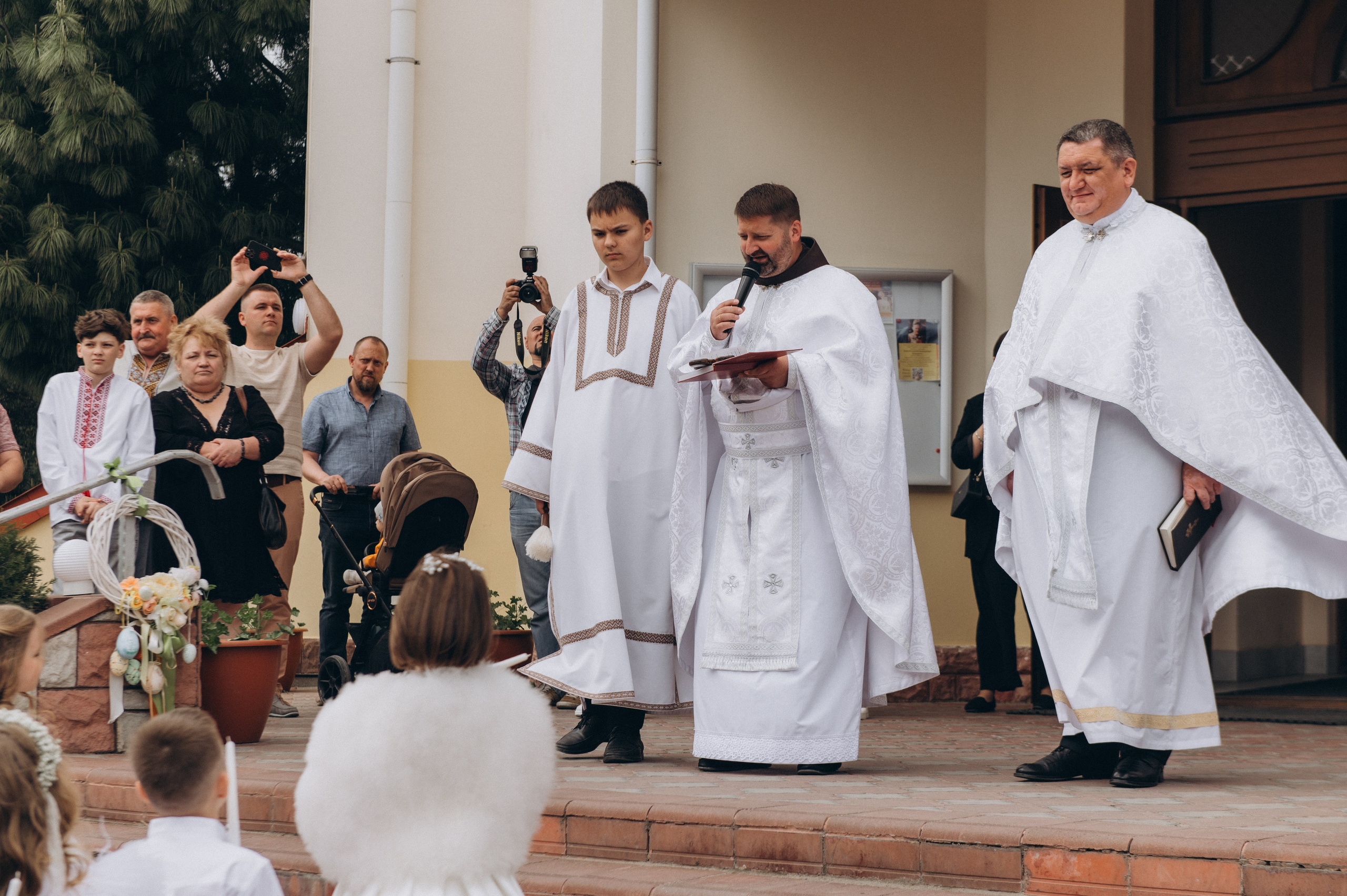 Фотосесія Причастя Тернопіль, зйомка Причастя, фотограф на Причастя Тернопіль, Причастя Львів, церква Петра і Павла. Сімейний, дитячий та індивідуальний фотограф в м. Тернопіль, м. Львів