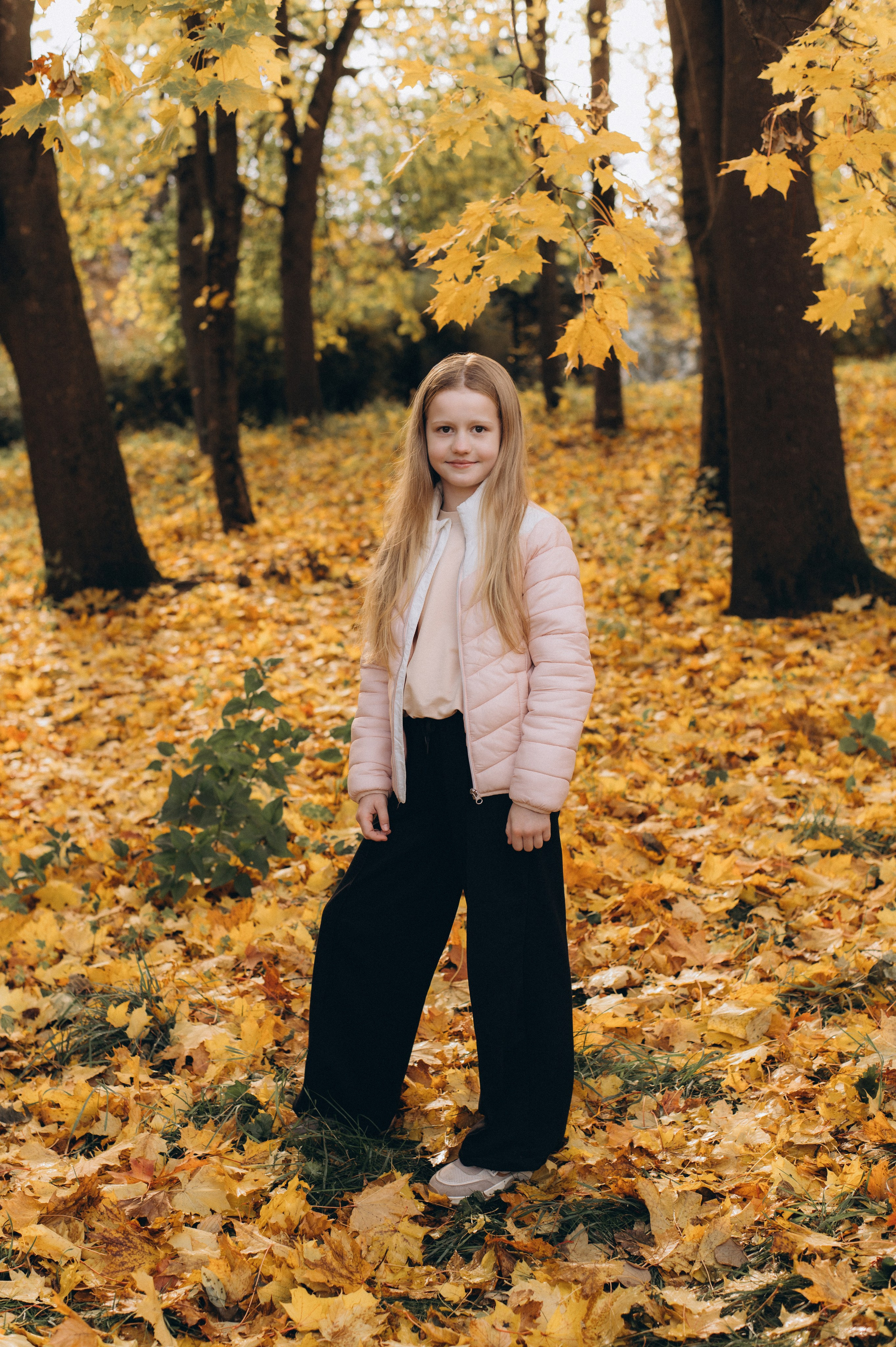 Осіння фотосесія 4 класу на віньєтки, випускні фотоальбоми Тернопіль, фотосесія випускників Тернопіль, шкільний випускний альбом Тернопіль. Сімейний, дитячий та індивідуальний фотограф в м. Тернопіль, м. Львів