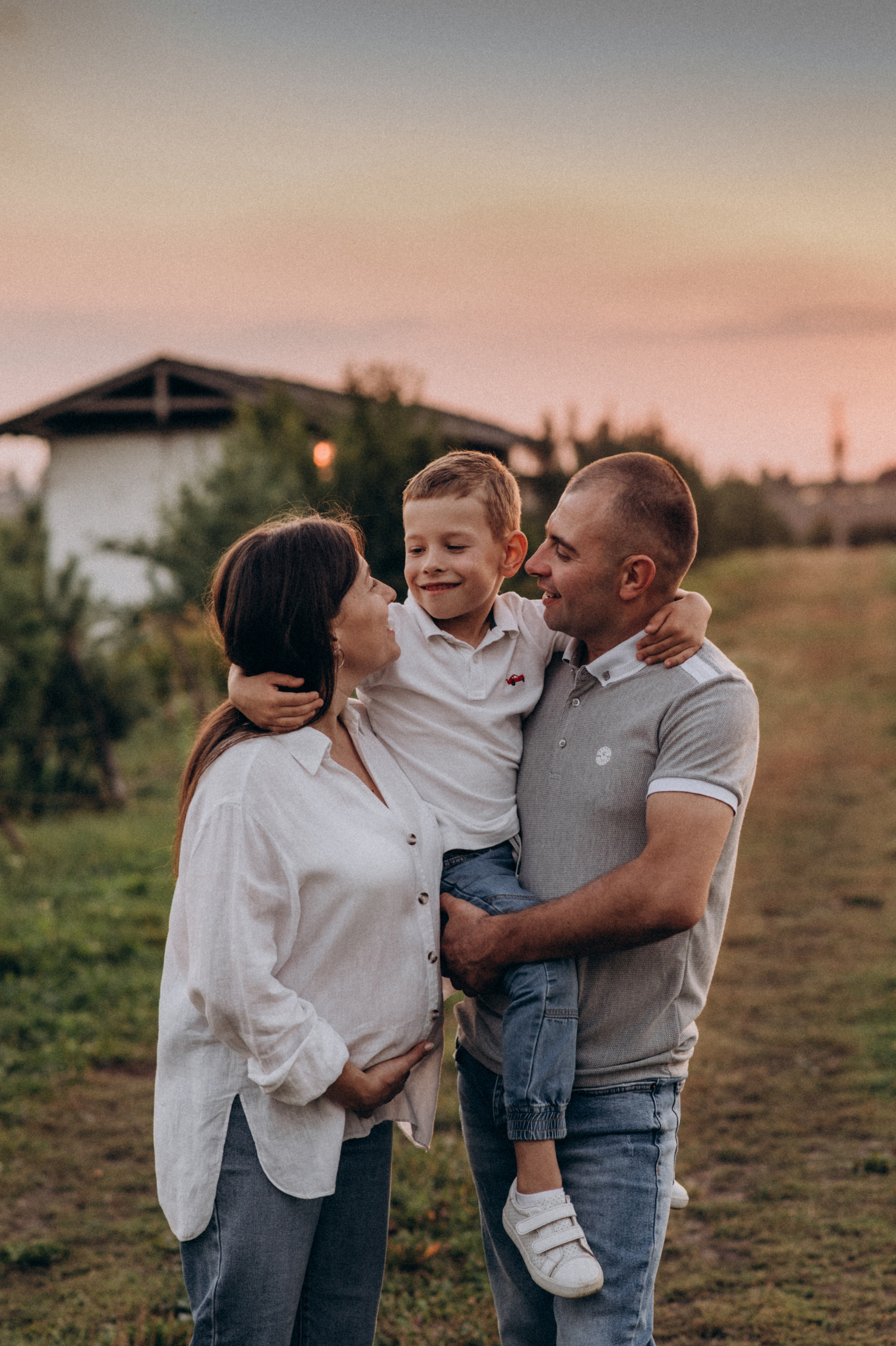 Сімейна фотосесія вагітності Тернопіль Львів. Сімейний, дитячий та індивідуальний фотограф в м. Тернопіль, м. Львів