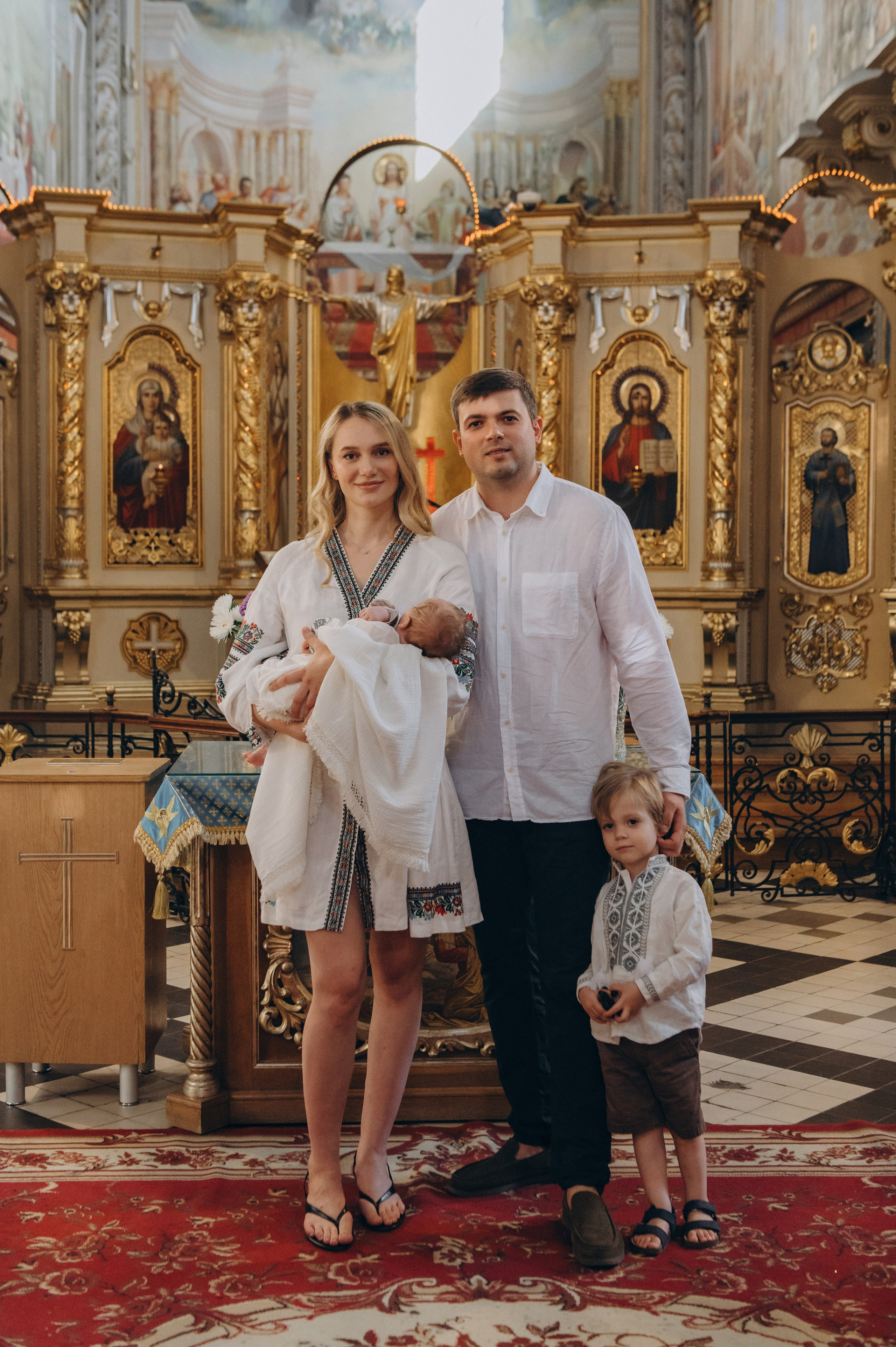 Фотосесія Хрещення Тернопіль, фотосесія хрестин Тернопіль, Катедра Тернопіль, фотосесія хрещення катедра. Сімейний, дитячий та індивідуальний фотограф в м. Тернопіль, м. Львів