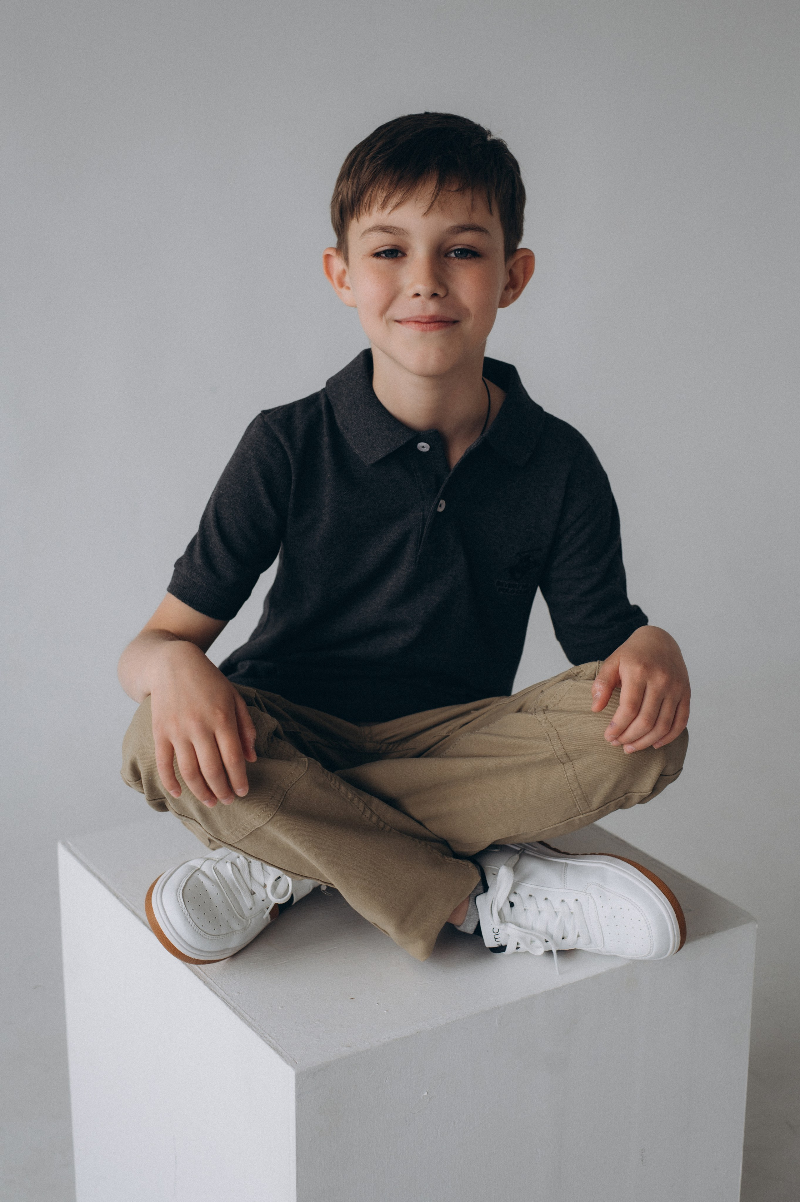 Шкільна фотосесія на віньєтки Тернопіль, фотосесія випускників Тернопіль, зйомка на віньєтки, шкільні фотоальбоми Тернопіль. Сімейний, дитячий та індивідуальний фотограф в м. Тернопіль, м. Львів