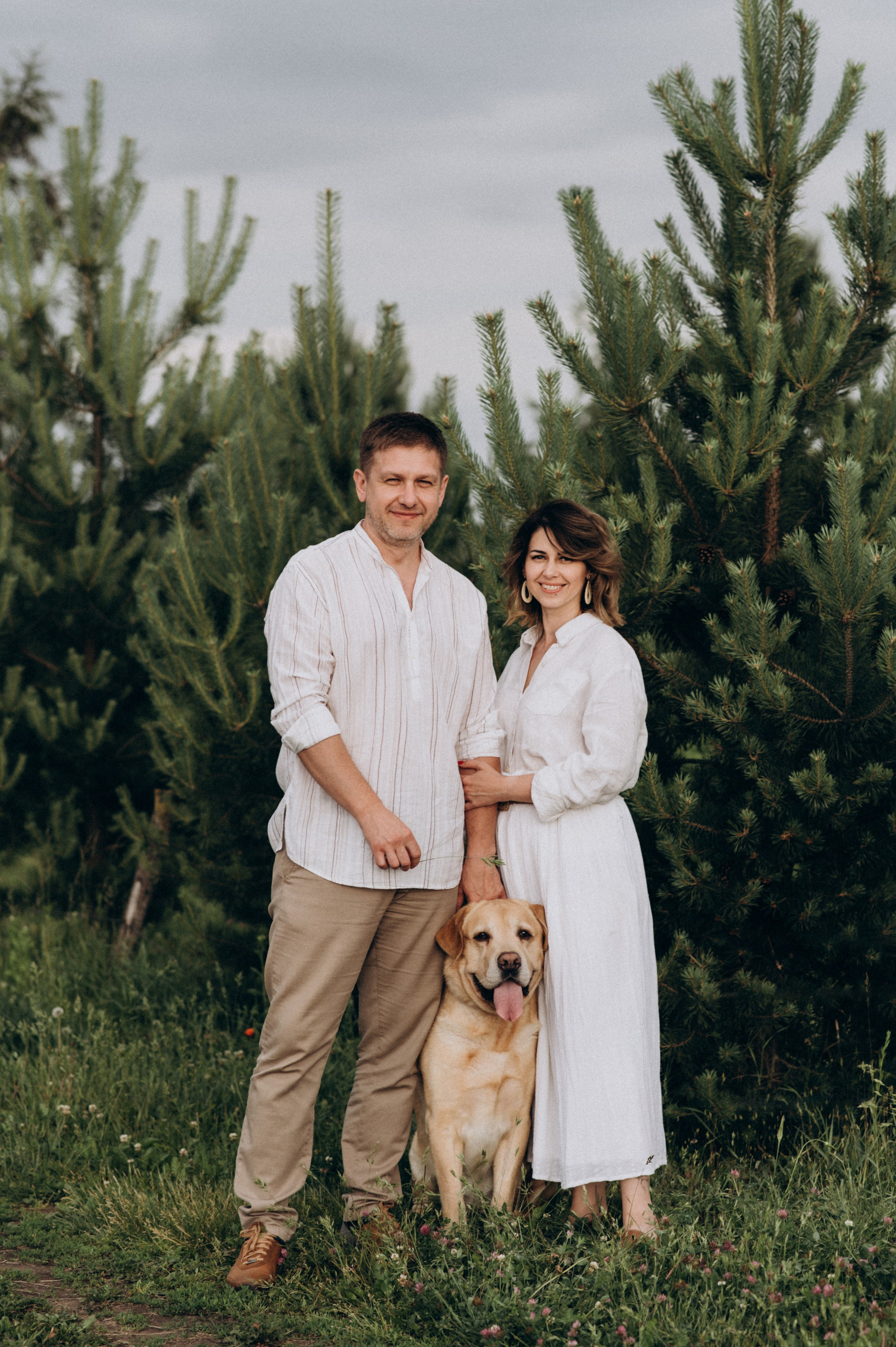 Сімейна фотосесія на природі, зйомка з собакою, фотосесія лавсторі Тернопіль. Сімейний, дитячий та індивідуальний фотограф в м. Тернопіль, м. Львів
