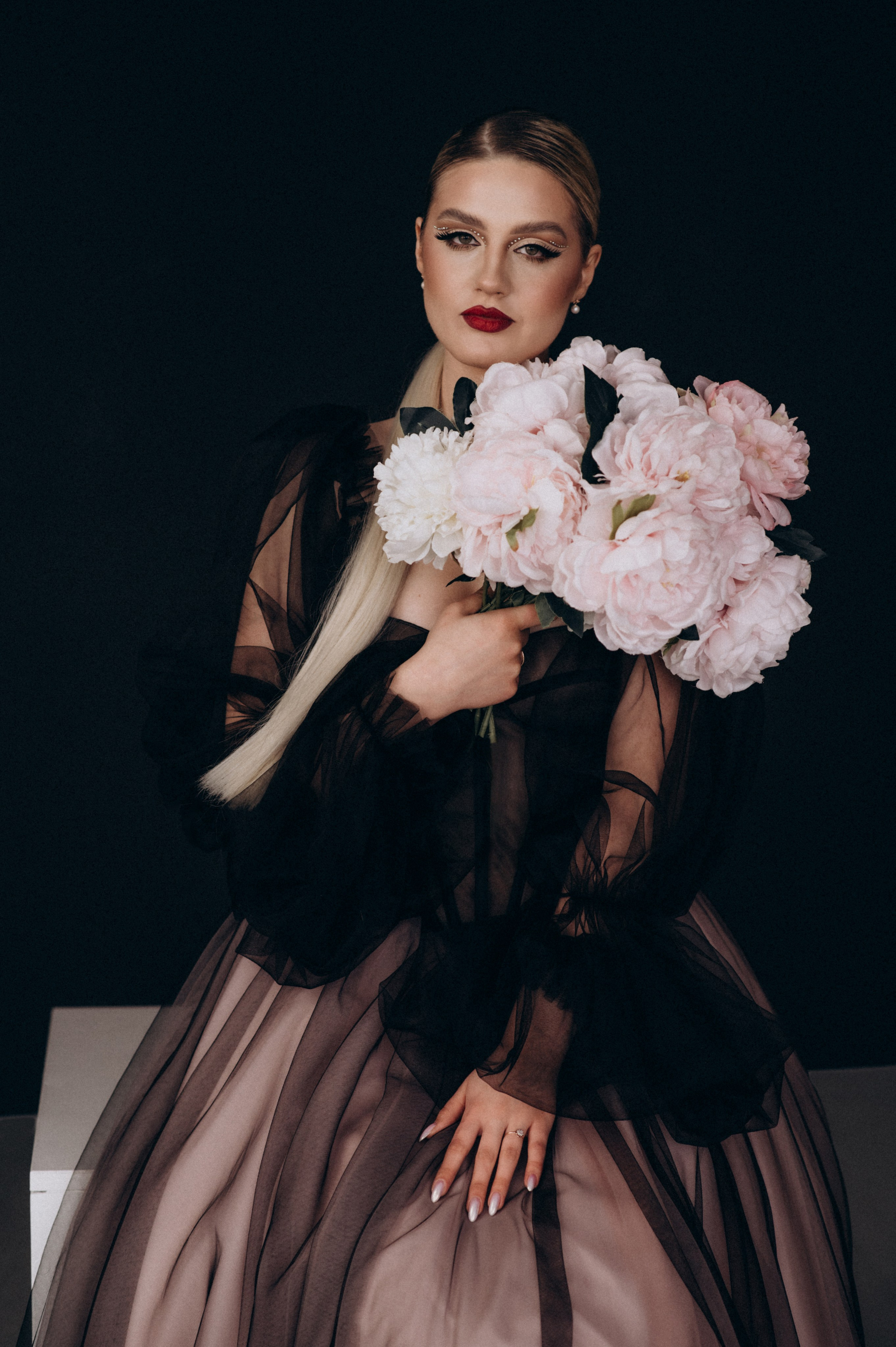 Фотосесія з квітами, фотосесія в студії Тернопіль Львів. Сімейний, дитячий та індивідуальний фотограф в м. Тернопіль, м. Львів