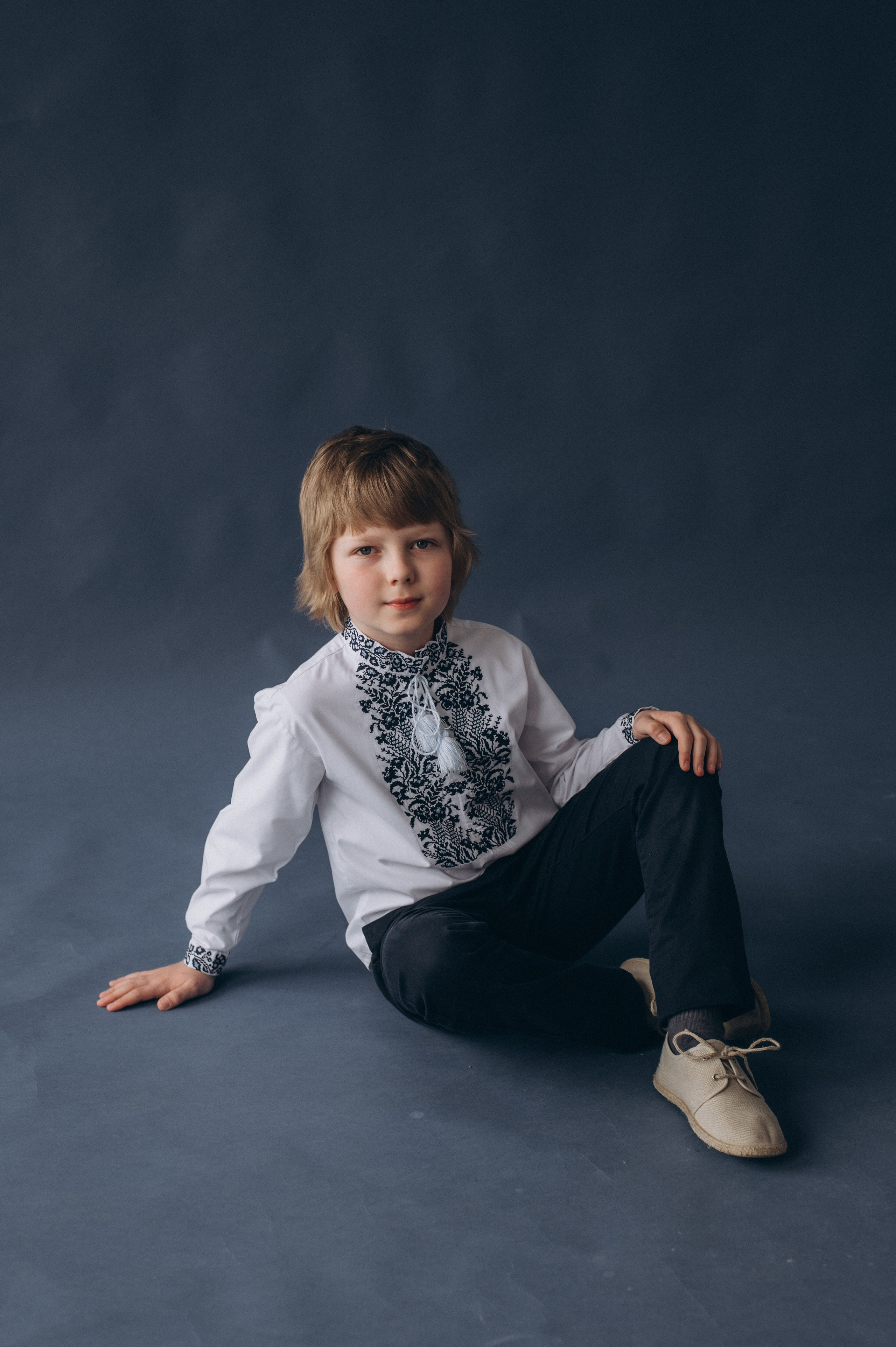 Шкільна фотосесія на віньєтки Тернопіль, фотосесія випускників Тернопіль, зйомка на віньєтки, шкільні фотоальбоми Тернопіль. Сімейний, дитячий та індивідуальний фотограф в м. Тернопіль, м. Львів