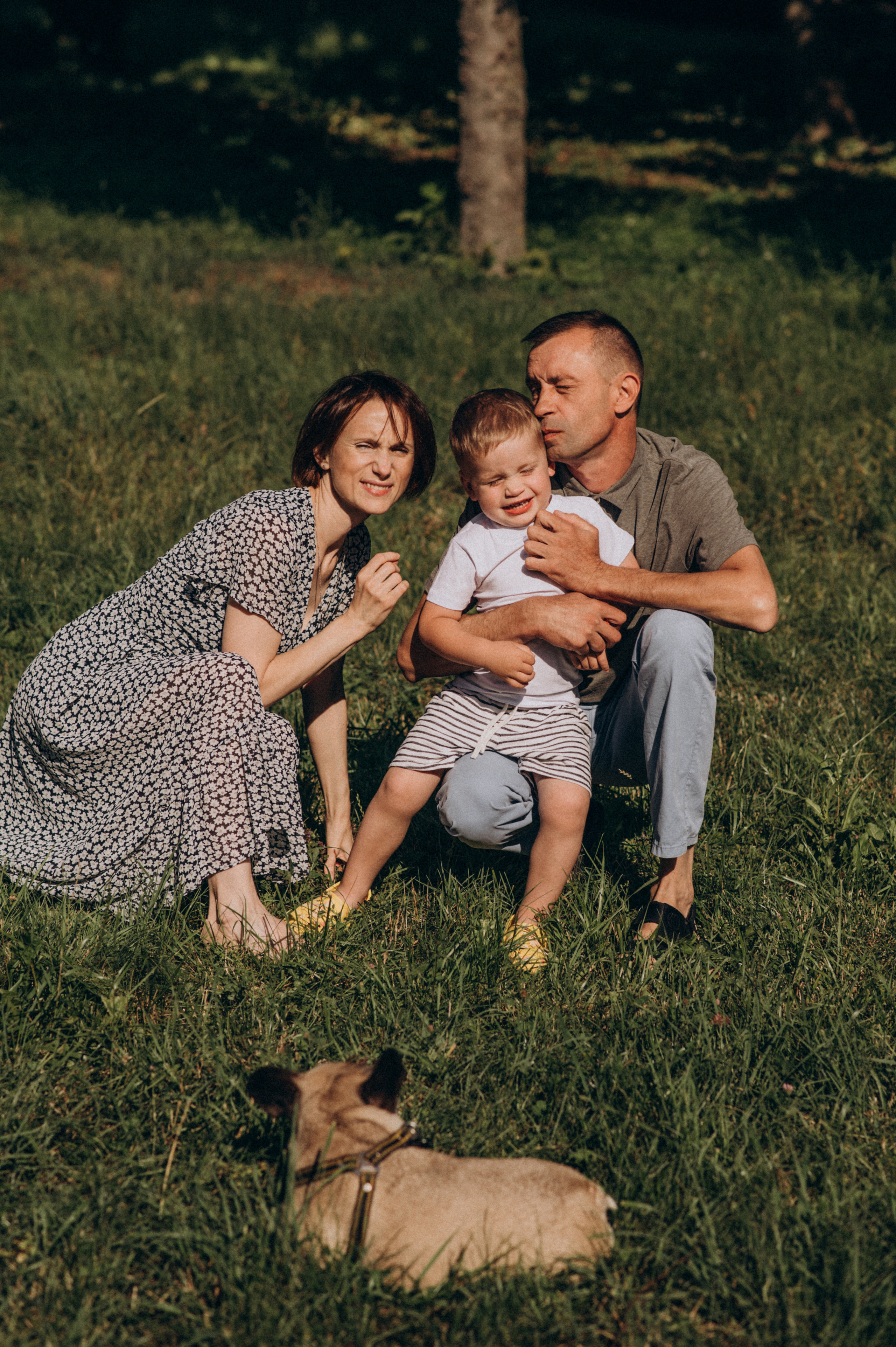 Сімейна літня фотосесія в парку, сімейний фотограф Тернопіль Львів. Сімейний, дитячий та індивідуальний фотограф в м. Тернопіль, м. Львів