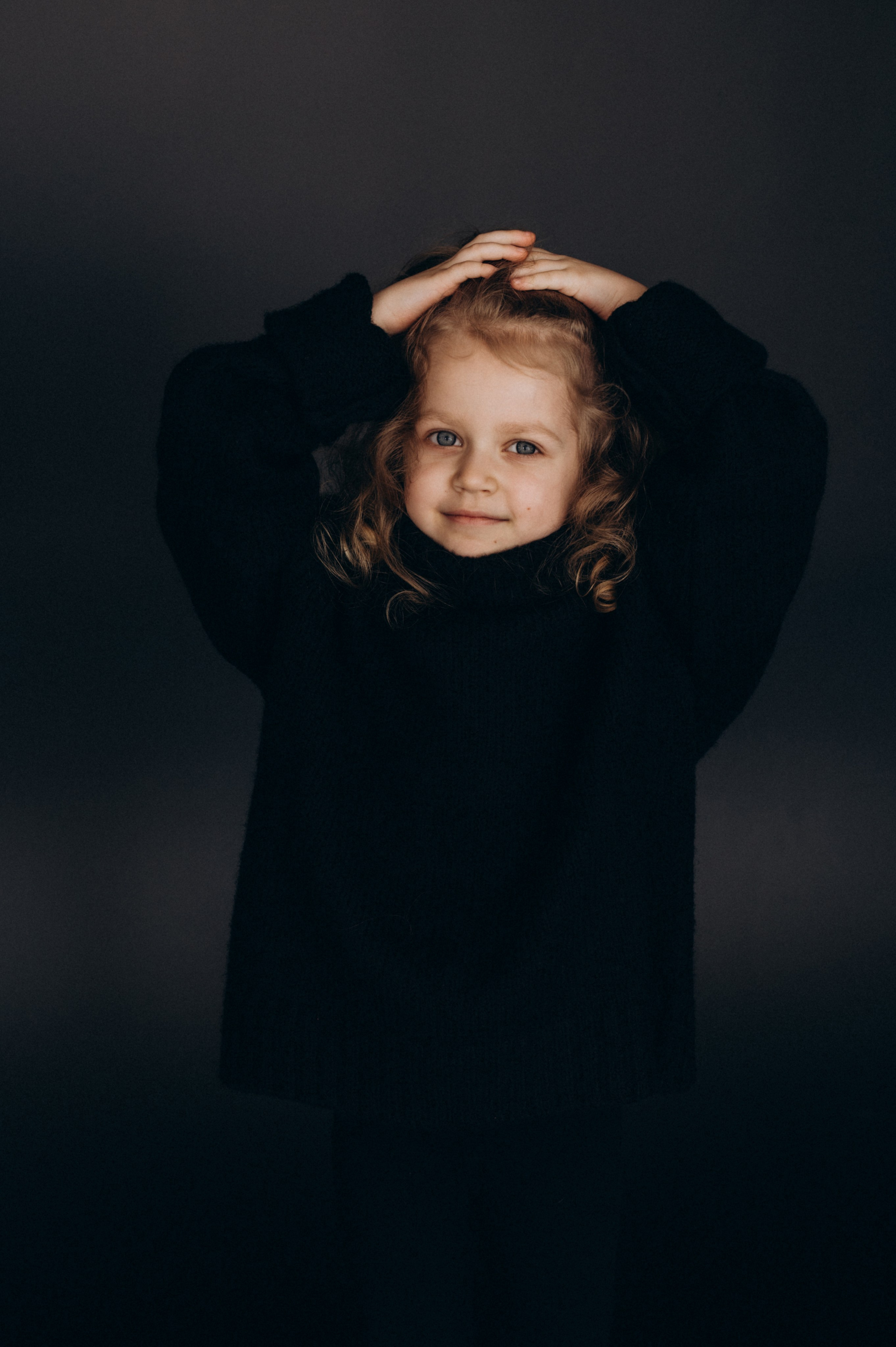 Сімейна фотосесія у студії, зйомка мами і дитини фотосесія Тернопіль Львів. Сімейний, дитячий та індивідуальний фотограф в м. Тернопіль, м. Львів