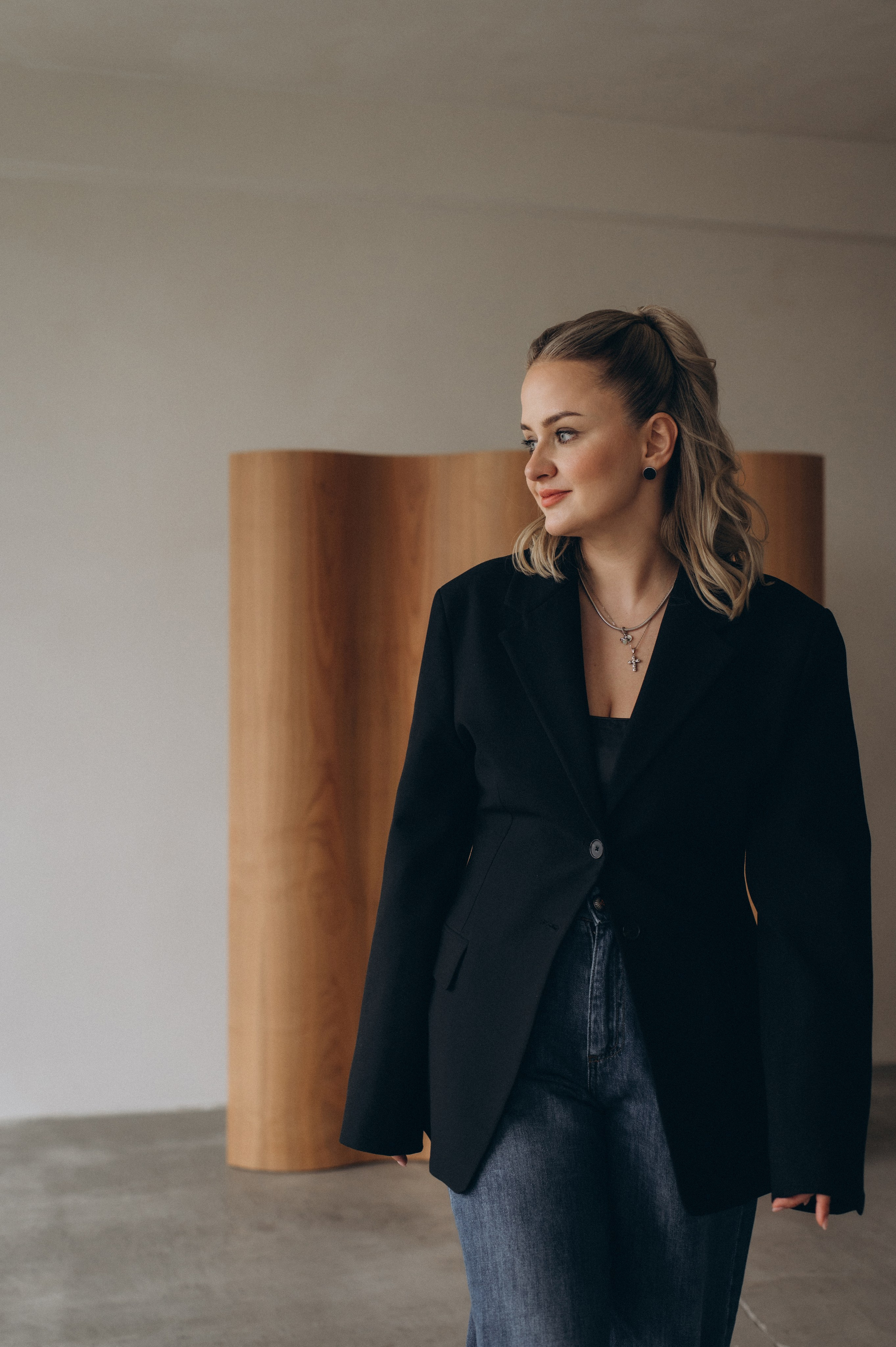 Індивідуальна фотосесія Тернопіль, портретний фотограф Тернопіль, портретна фотосесія, фотосесія у студії, фотосесія лікаря ендокринолога. Сімейний, дитячий та індивідуальний фотограф в м. Тернопіль, м. Львів