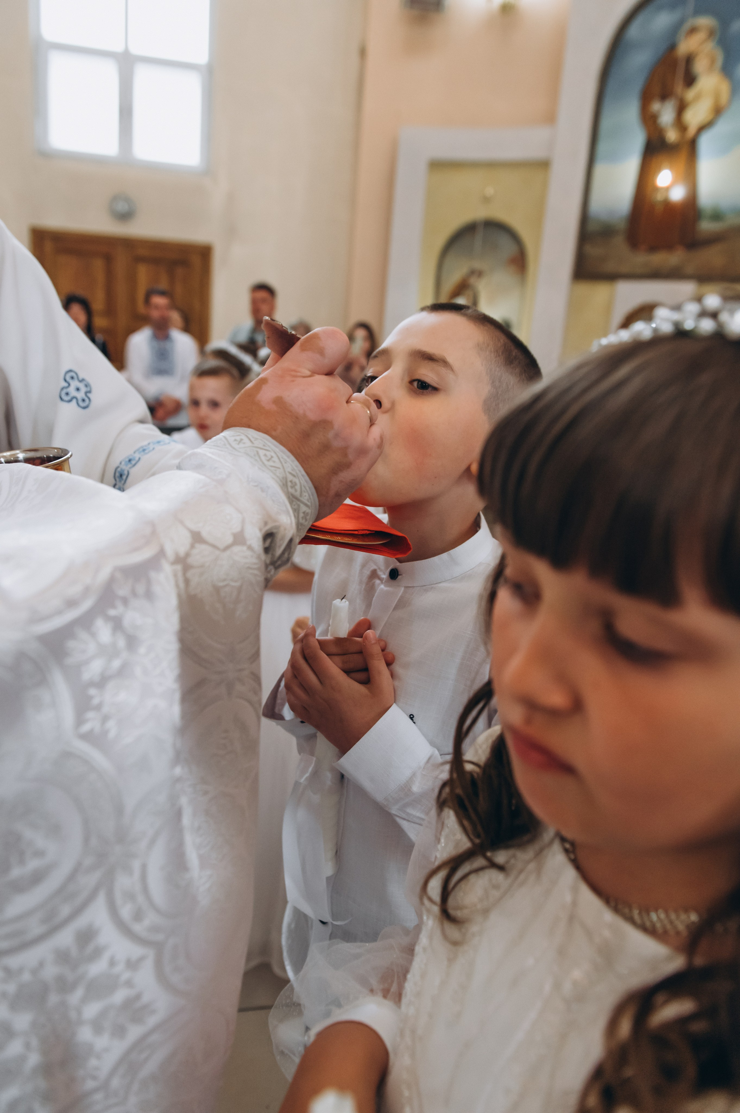 Фотосесія Причастя Тернопіль, зйомка Причастя, фотограф на Причастя Тернопіль, Причастя Львів, церква Петра і Павла. Сімейний, дитячий та індивідуальний фотограф в м. Тернопіль, м. Львів