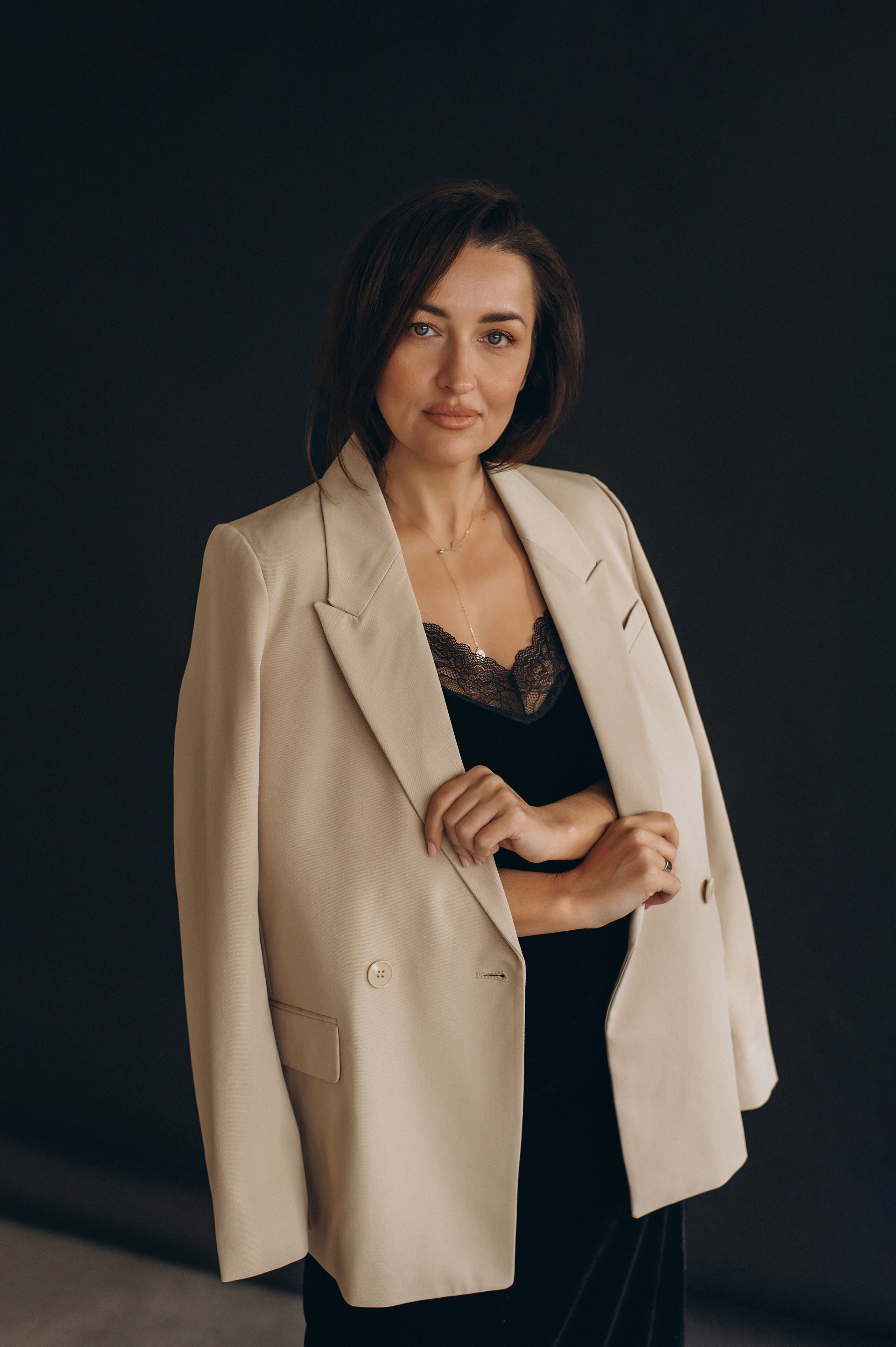 Портретна фотосесія Тернопіль, зйомка дівчат, контент фотосесія Тернопіль, зйомка контенту для інстаграм, індивідуальний фотограф Тернопіль. Сімейний, дитячий та індивідуальний фотограф в м. Тернопіль, м. Львів