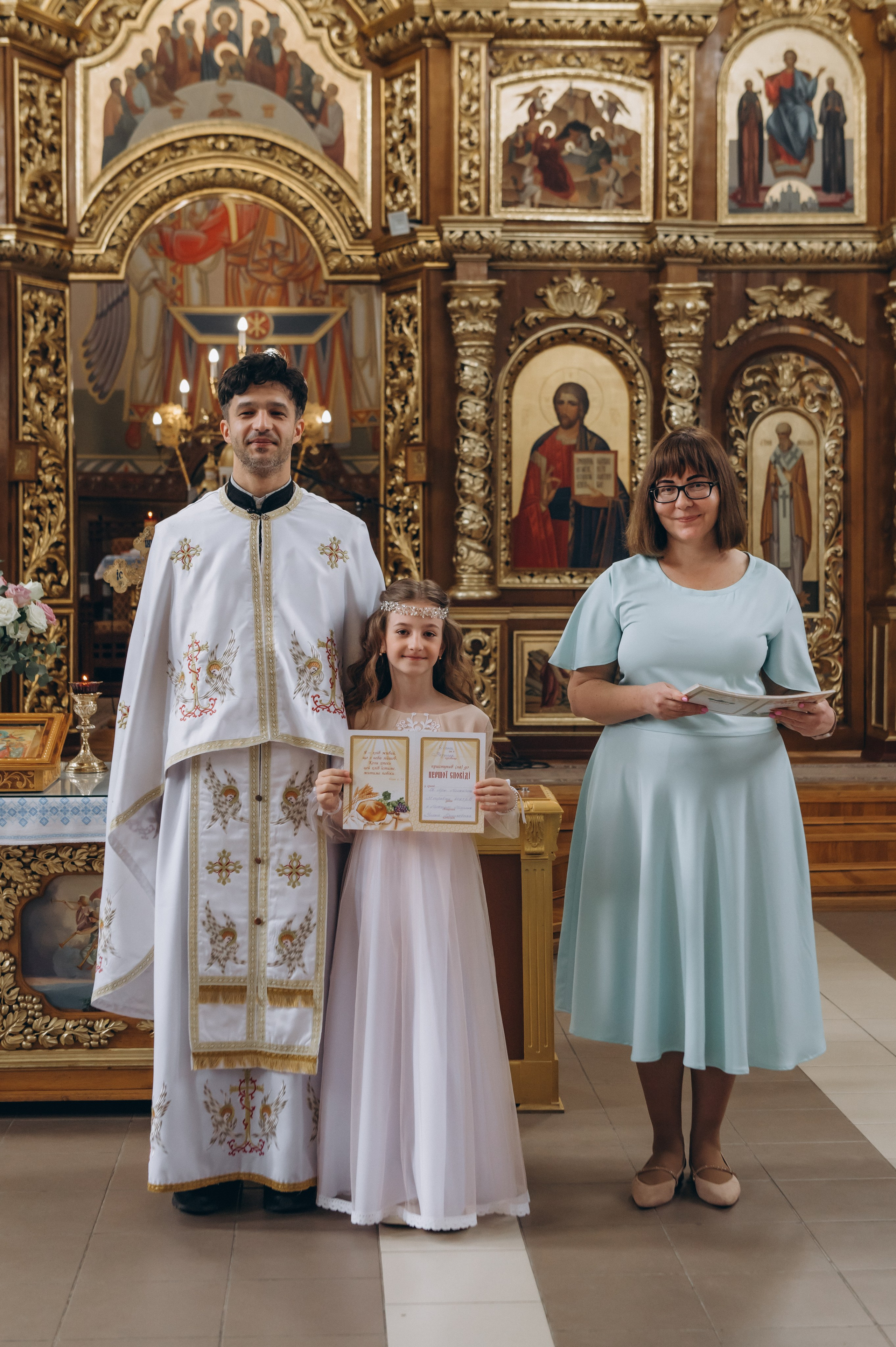 Фотосесія Причастя Тернопіль, зйомка Причастя, фотограф на Причастя Тернопіль, Причастя Львів, Причастя церква Михаїла Тернопіль. Сімейний, дитячий та індивідуальний фотограф в м. Тернопіль, м. Львів