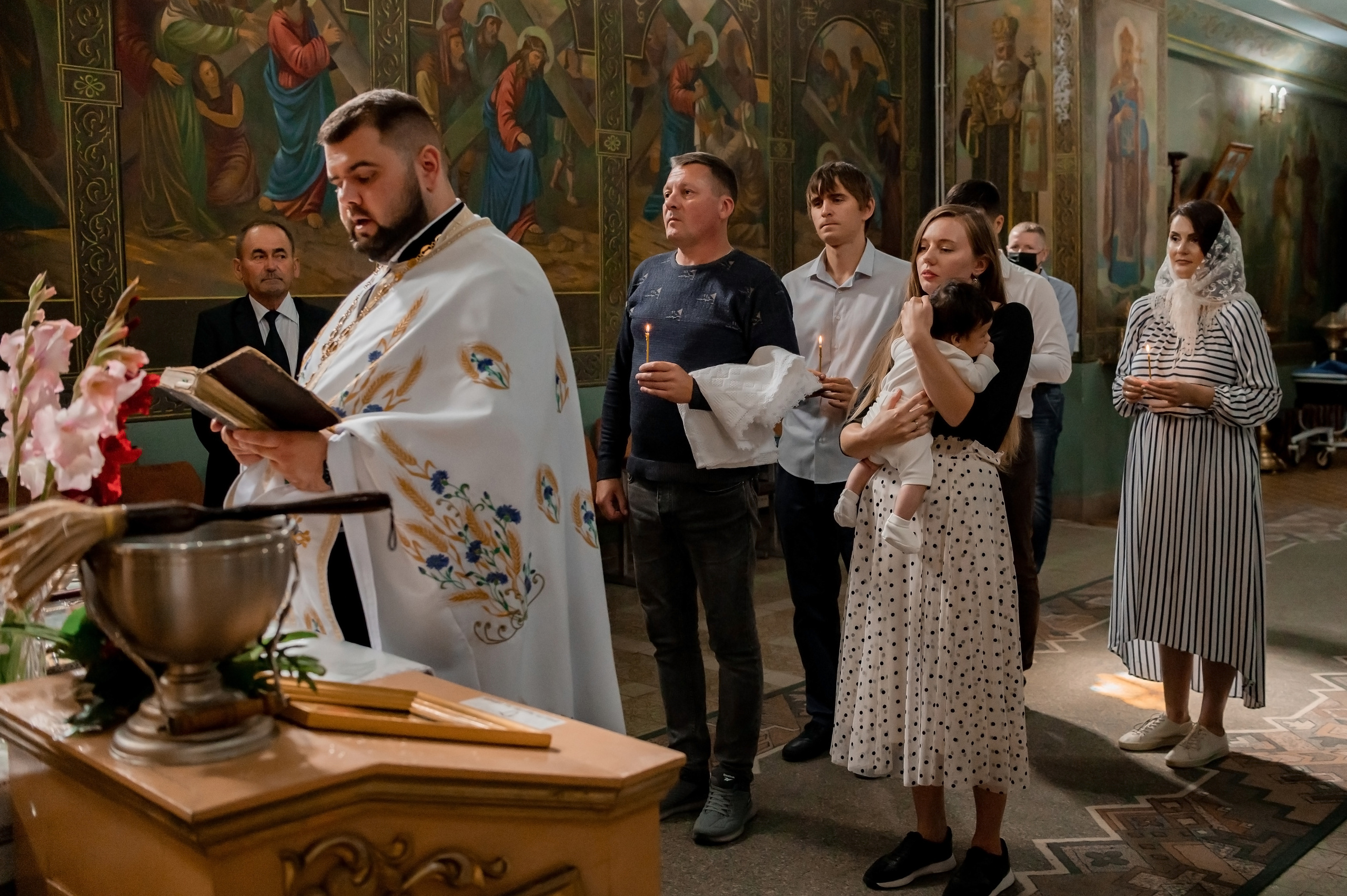 Фотосесія хрестин Тернопіль фотосесія Хрещення, фотограф на Хрестини Тернопіль. Сімейний, дитячий та індивідуальний фотограф в м. Тернопіль, м. Львів