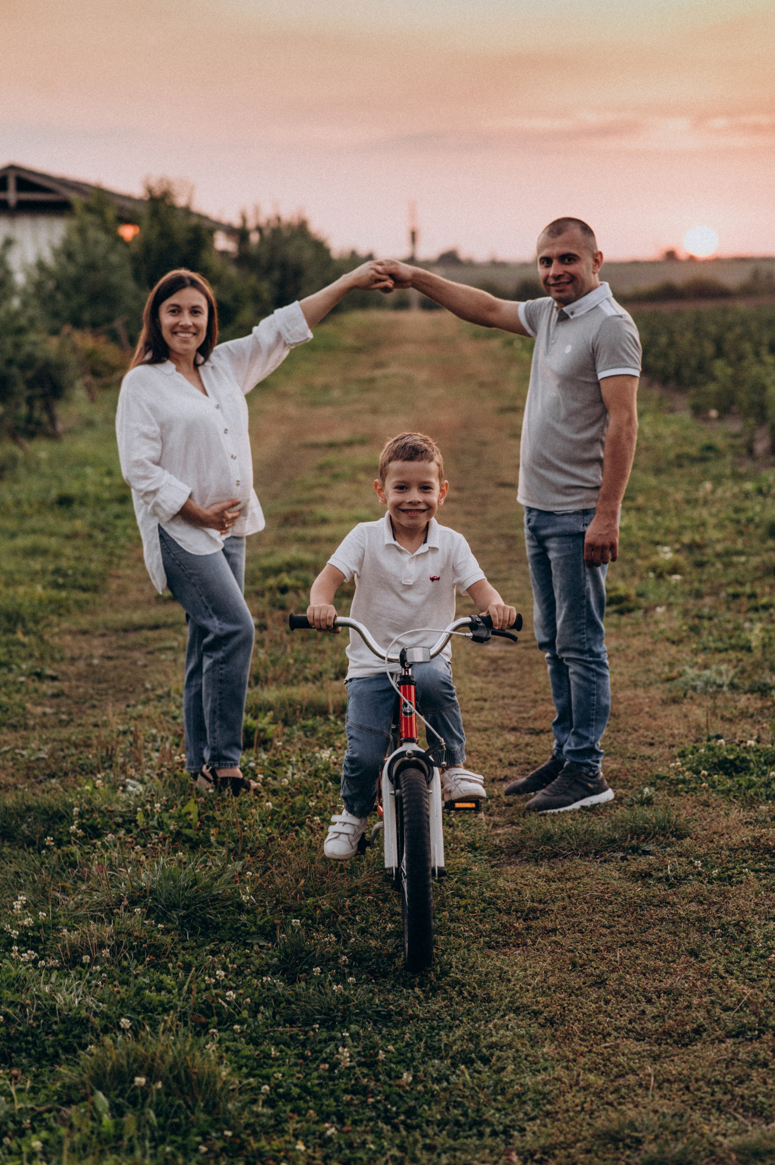 Сімейна фотосесія вагітності Тернопіль Львів. Сімейний, дитячий та індивідуальний фотограф в м. Тернопіль, м. Львів