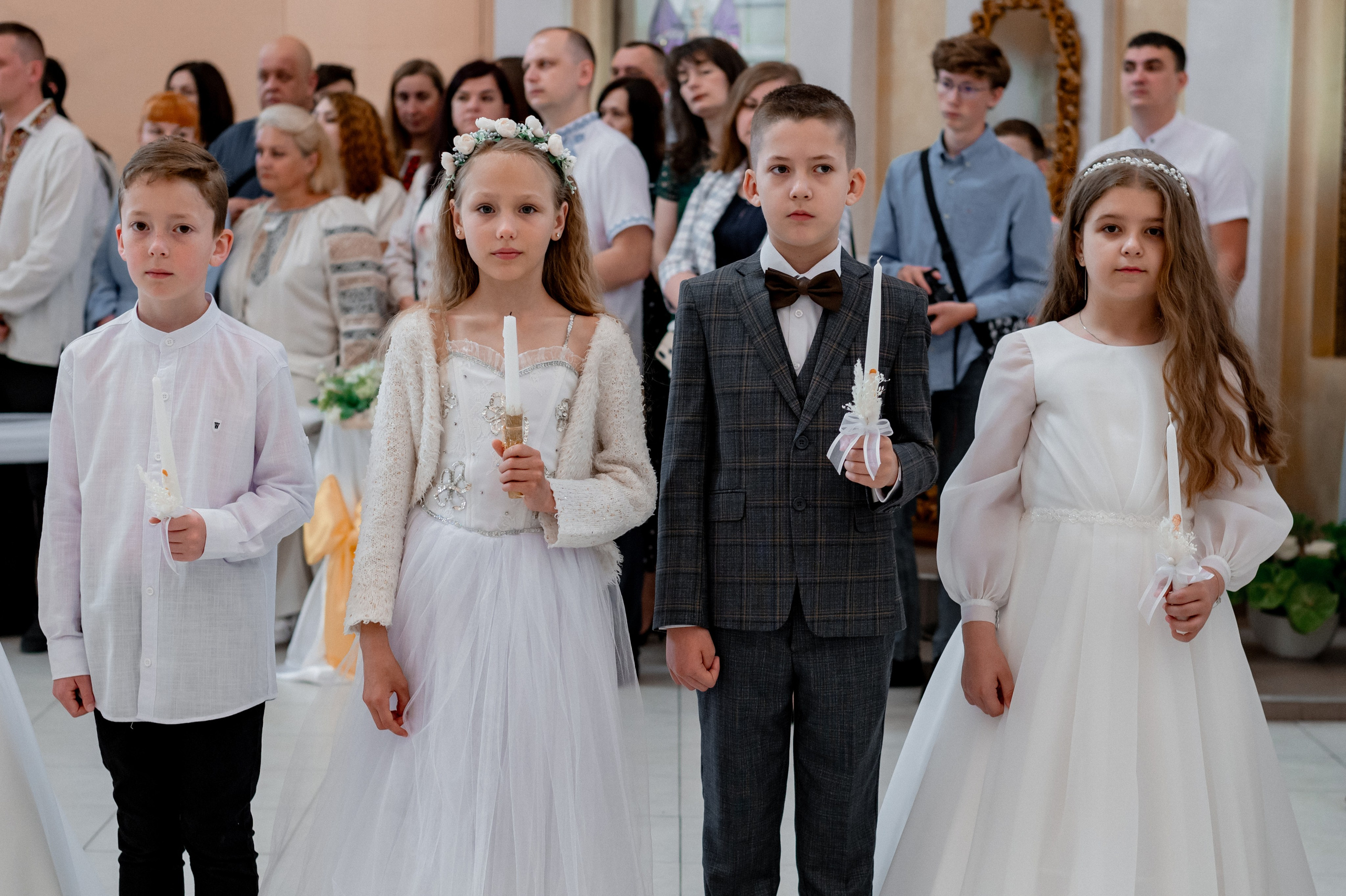 Фотосесія Першого Причастя Тернопіль, зйомка Причастя Тернопіль, Таїнство Першого Причастя Тернопіль, Катедра Причастя Тернопіль. Сімейний, дитячий та індивідуальний фотограф в м. Тернопіль, м. Львів