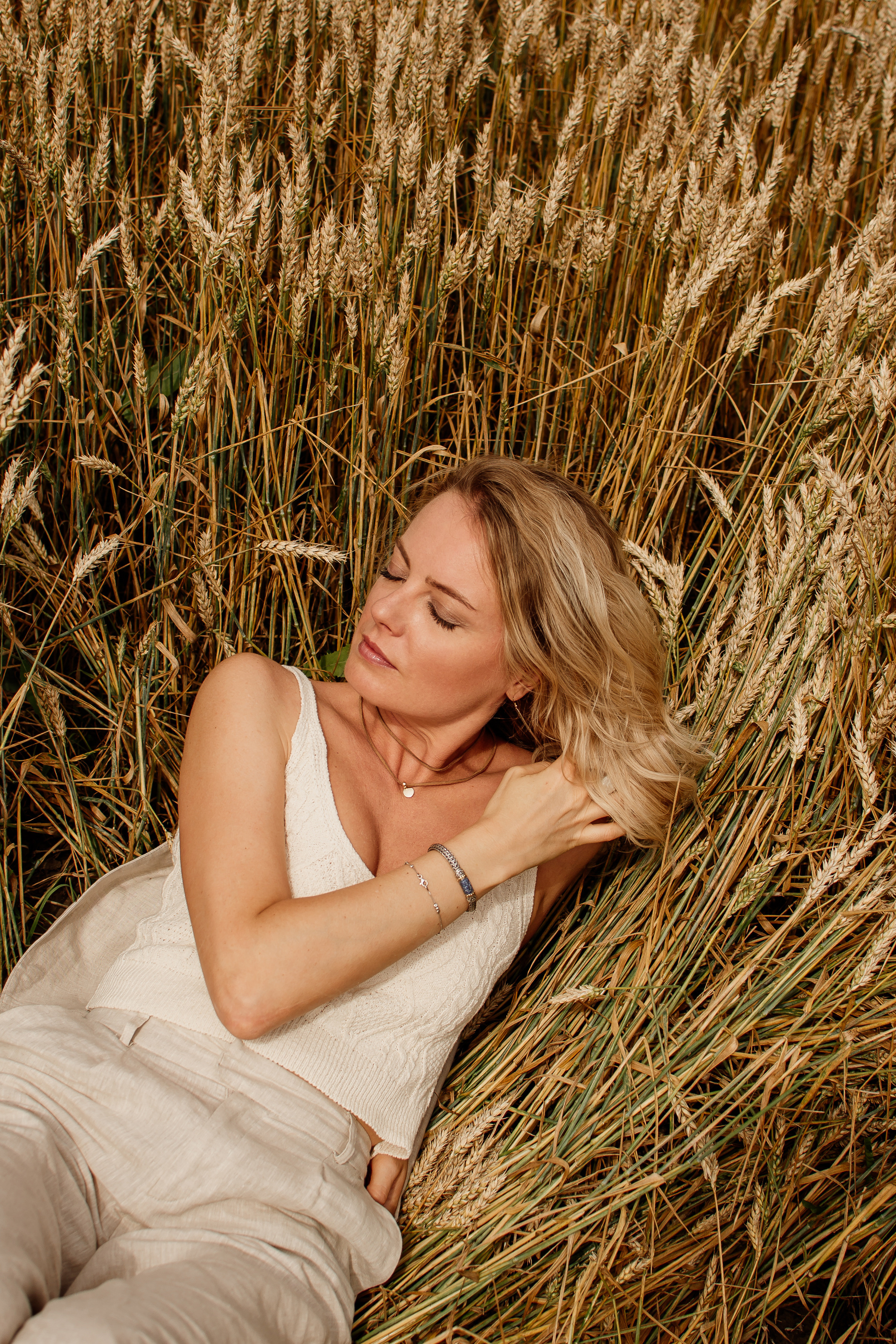 Фотосесія в пшениці. Тернопільська обл. Сімейний, дитячий та індивідуальний фотограф в м. Тернопіль, м. Львів