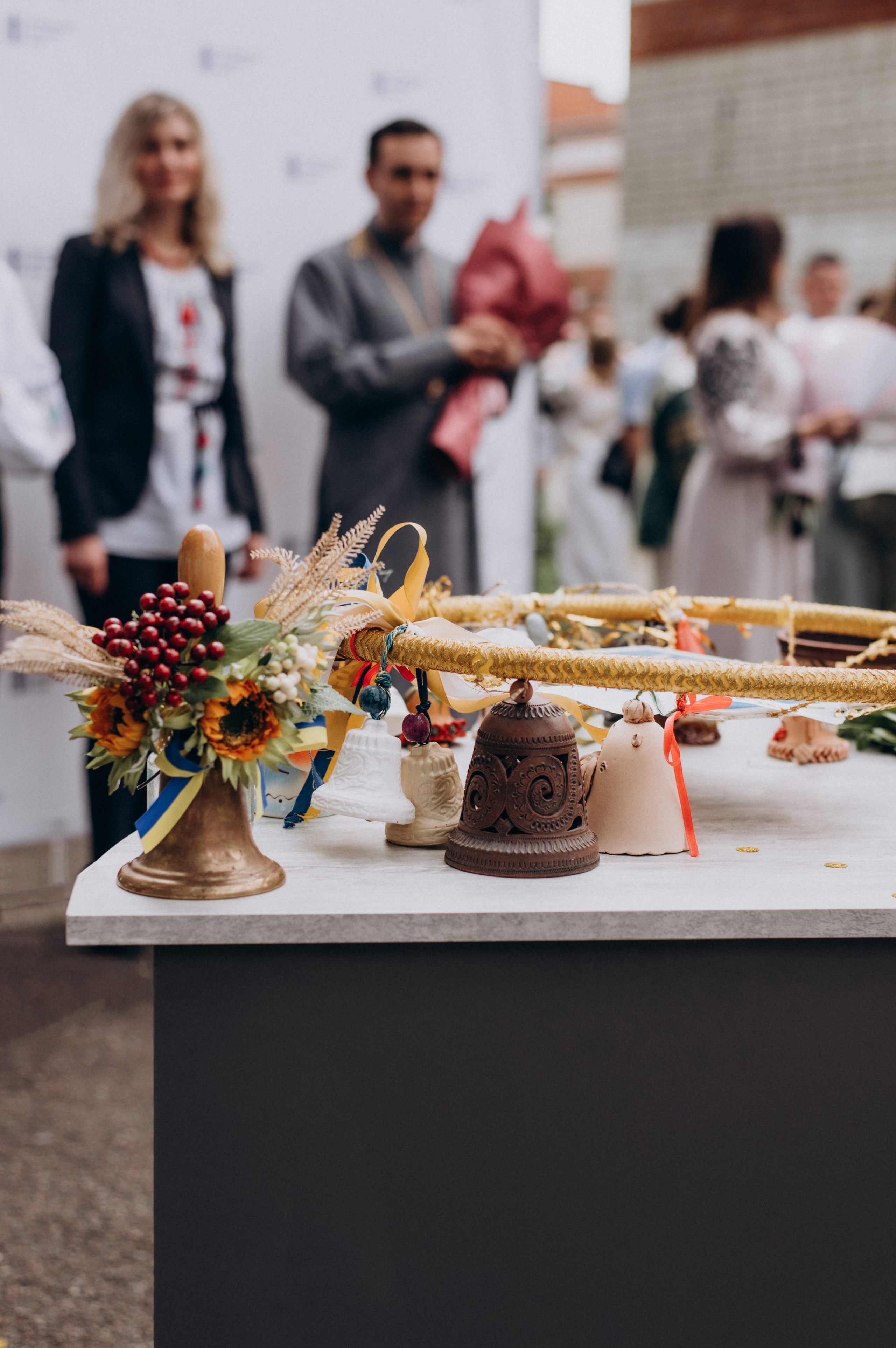 Фотосесія останнього дзвоника, фотосесія випускників Тернопіль, випускний 2024. Сімейний, дитячий та індивідуальний фотограф в м. Тернопіль, м. Львів
