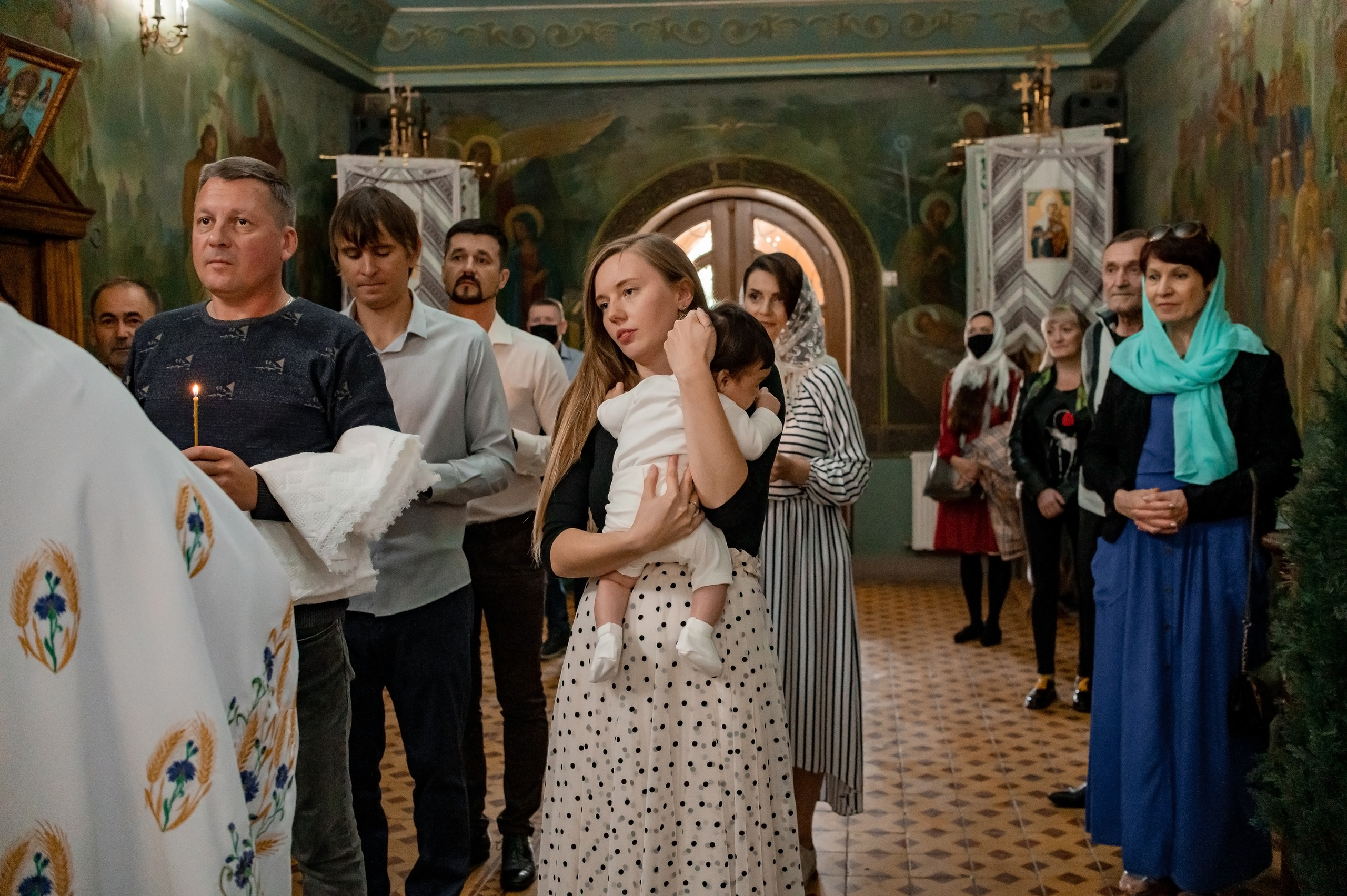 Фотосесія хрестин Тернопіль фотосесія Хрещення, фотограф на Хрестини Тернопіль. Сімейний, дитячий та індивідуальний фотограф в м. Тернопіль, м. Львів