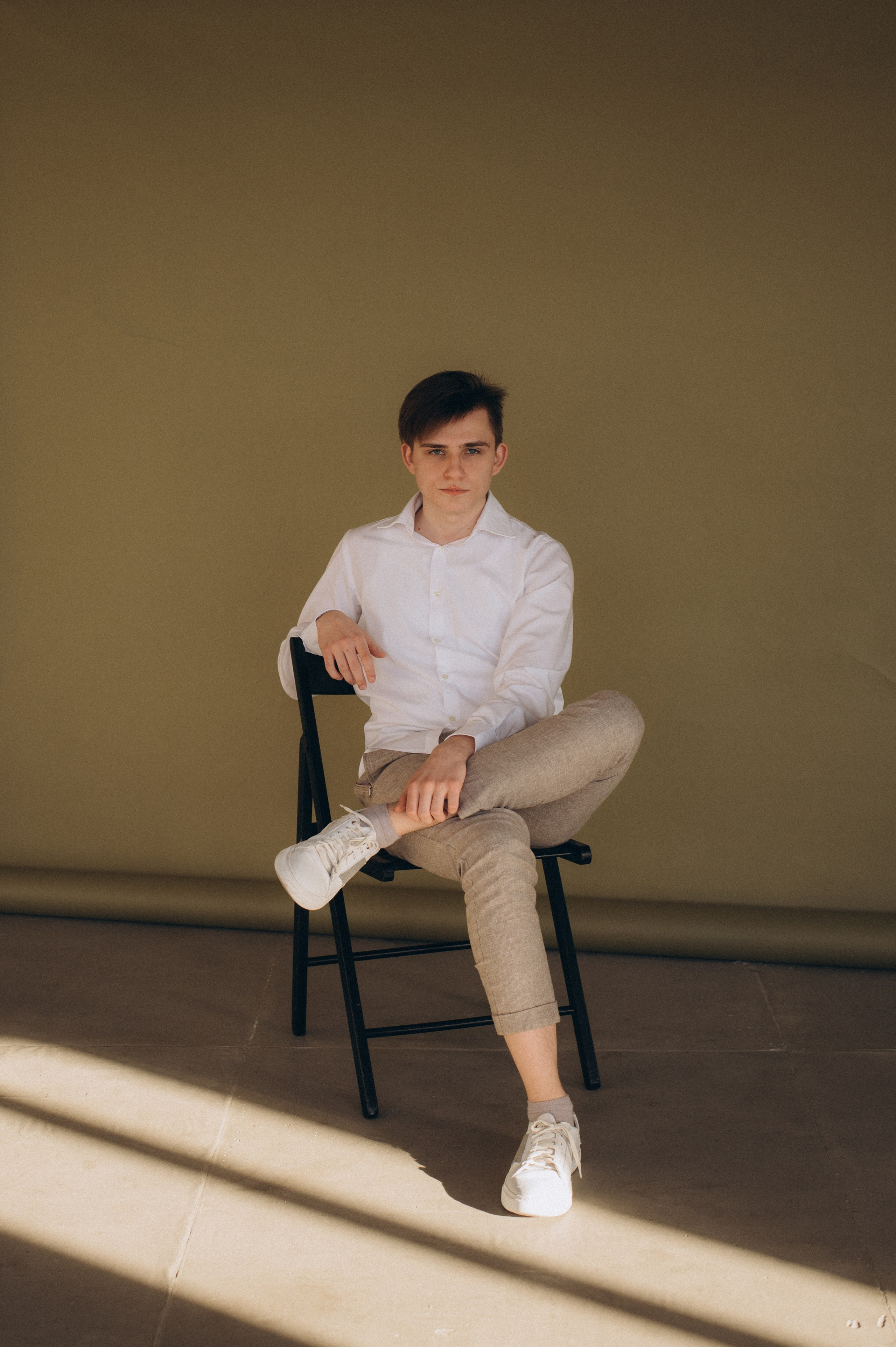 Фотосесія випускників, фотосесія на віньєтки Тернопіль, випускники Тернопіль, випуск 2025. Сімейний, дитячий та індивідуальний фотограф в м. Тернопіль, м. Львів