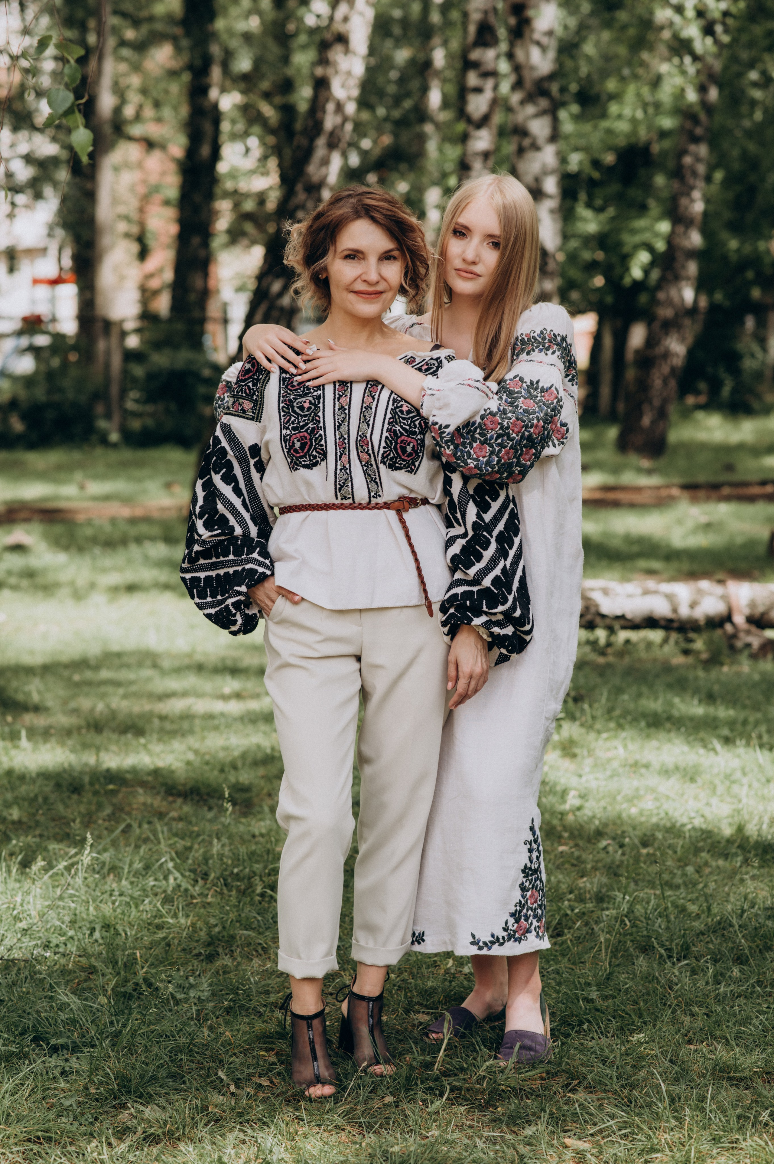 Фотосесія останнього дзвоника, фотосесія випускників Тернопіль, випускний 2024. Сімейний, дитячий та індивідуальний фотограф в м. Тернопіль, м. Львів