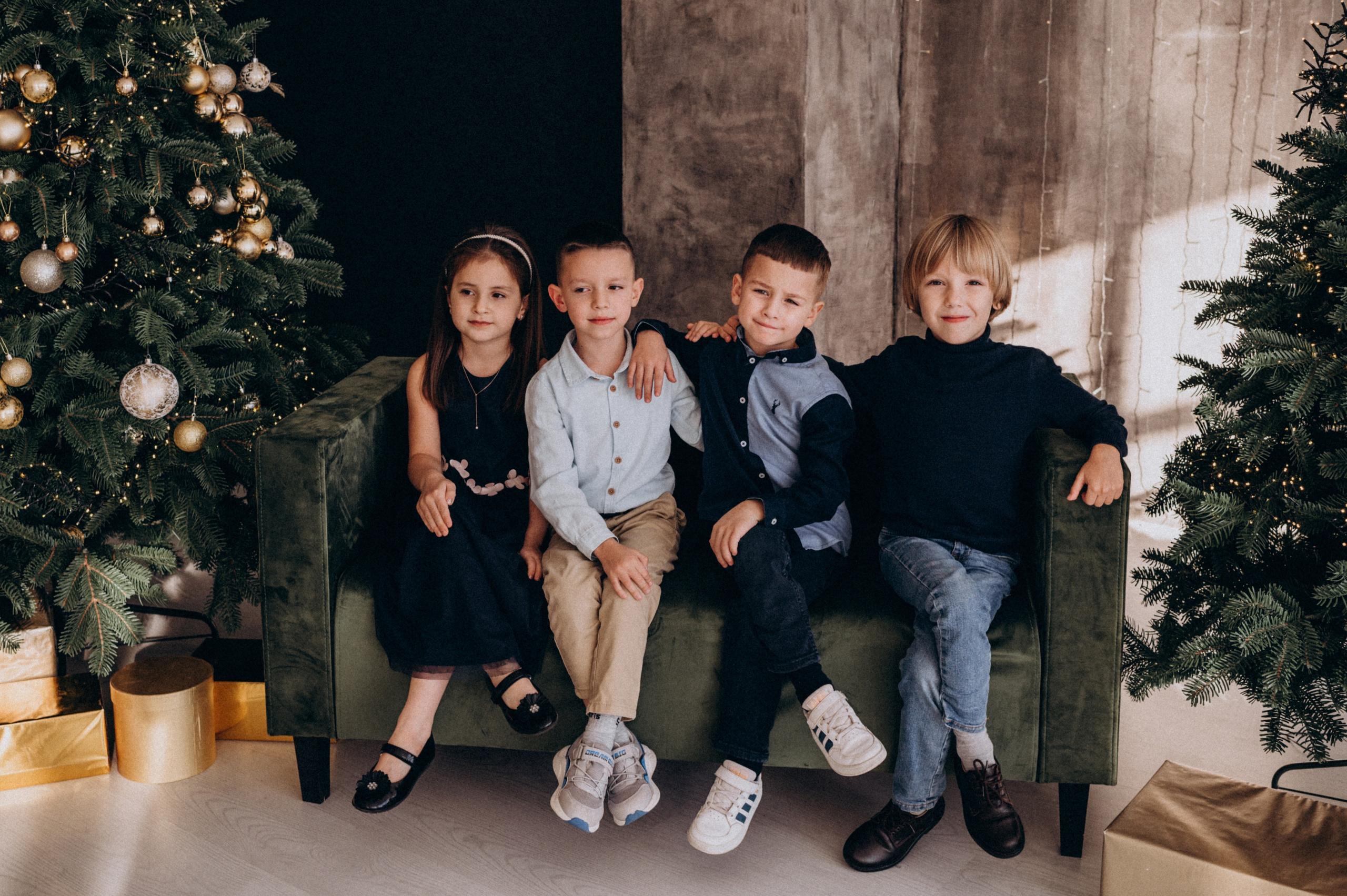 Фотосесія групи дитячого садочку, фотосесія на віньєтки, зйомка дітей в студії. Сімейний, дитячий та індивідуальний фотограф в м. Тернопіль, м. Львів