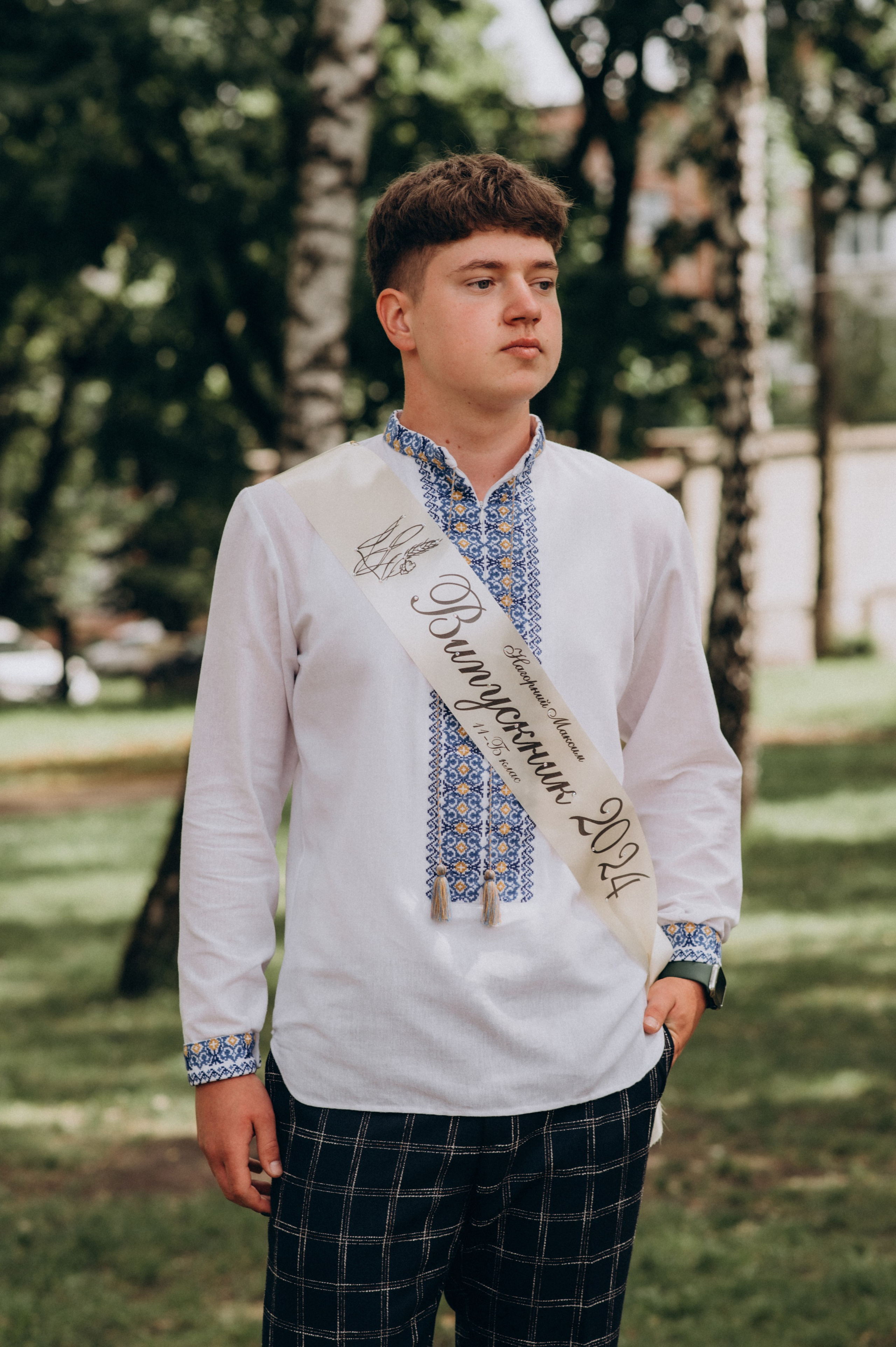 Фотосесія останнього дзвоника, фотосесія випускників Тернопіль, випускний 2024. Сімейний, дитячий та індивідуальний фотограф в м. Тернопіль, м. Львів