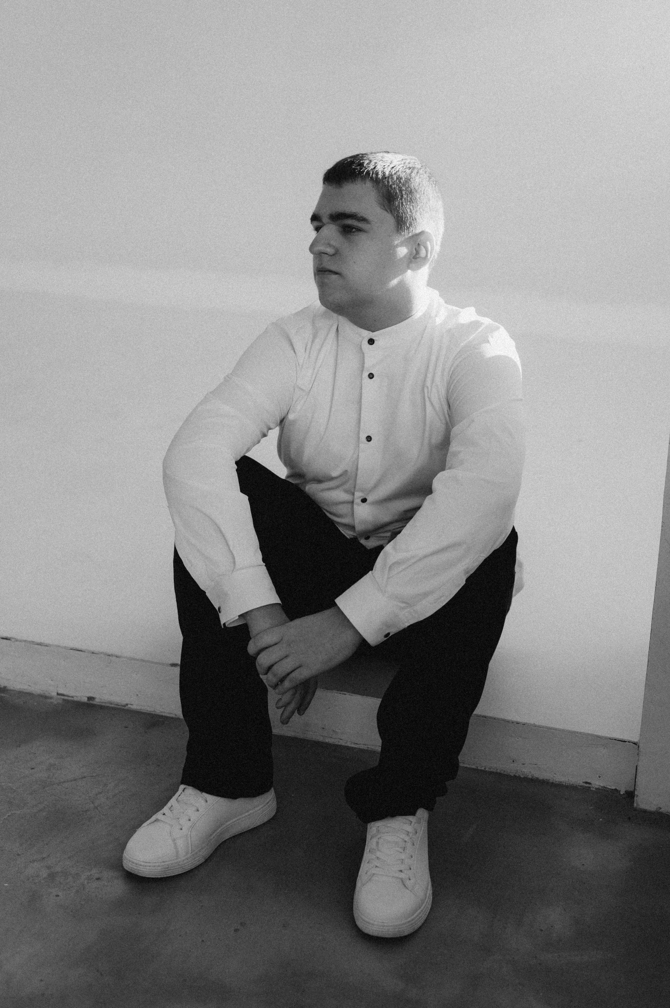 Фотосесія випускників, фотосесія на віньєтки Тернопіль, випускники Тернопіль, випуск 2025. Сімейний, дитячий та індивідуальний фотограф в м. Тернопіль, м. Львів