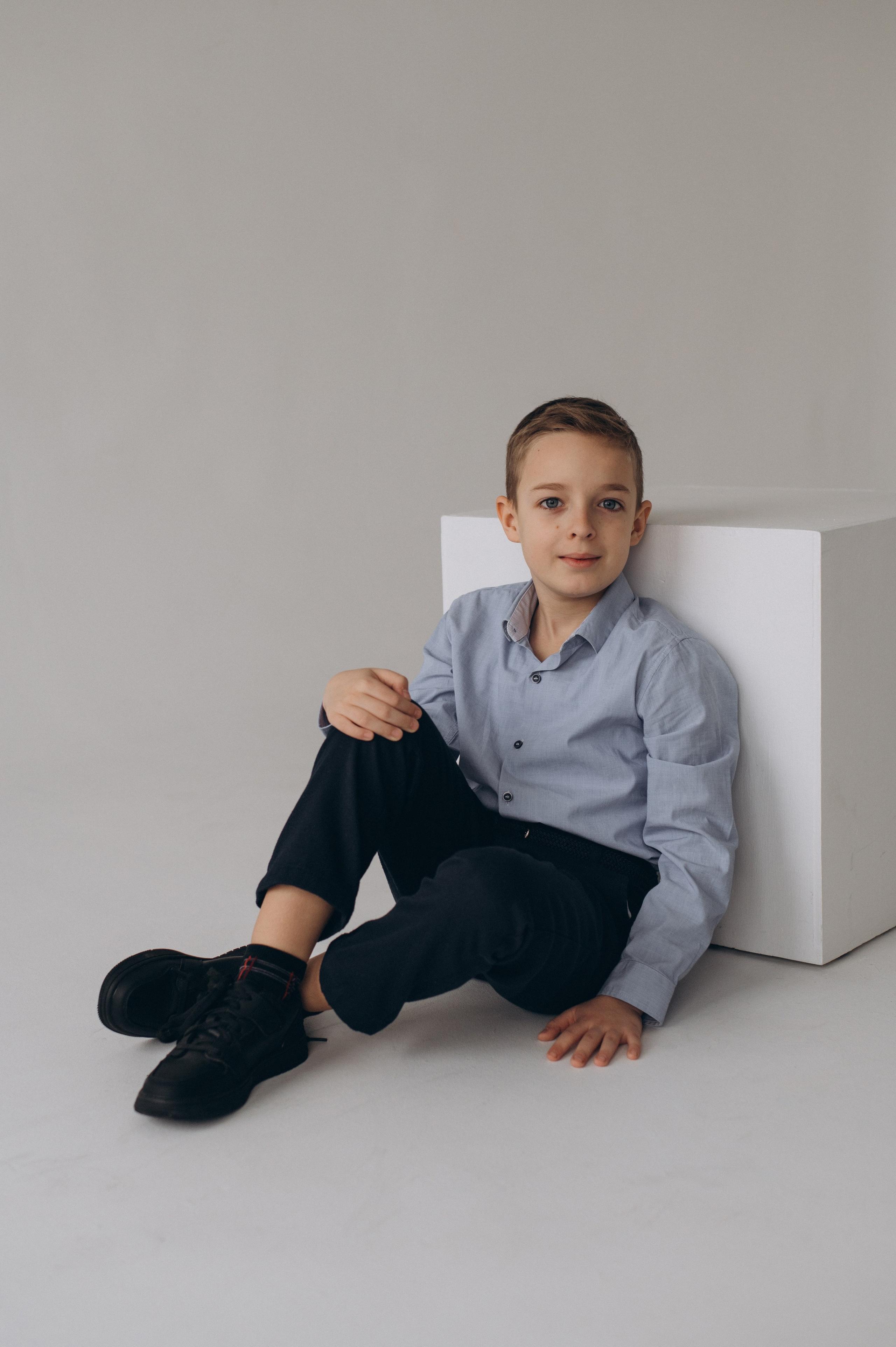 Шкільна фотосесія на віньєтки Тернопіль, шкільні альбоми, фотосесія випускників Тернопіль, випускний альбом, фотограф випускний Тернопіль. Сімейний, дитячий та індивідуальний фотограф в м. Тернопіль, м. Львів