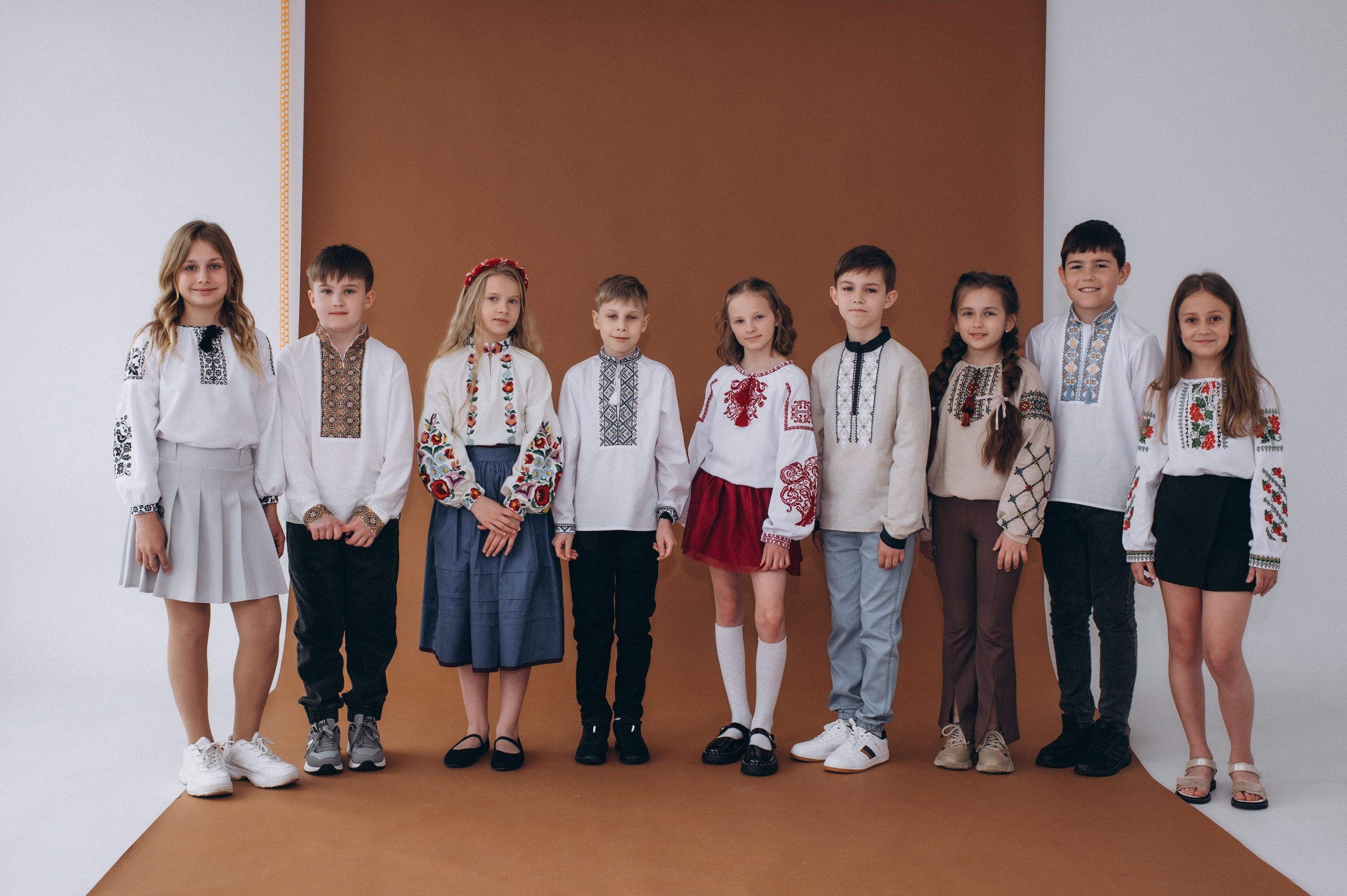 Шкільна фотосесія на віньєтки Тернопіль, фотосесія випускників Тернопіль, зйомка на віньєтки, шкільні фотоальбоми Тернопіль. Сімейний, дитячий та індивідуальний фотограф в м. Тернопіль, м. Львів