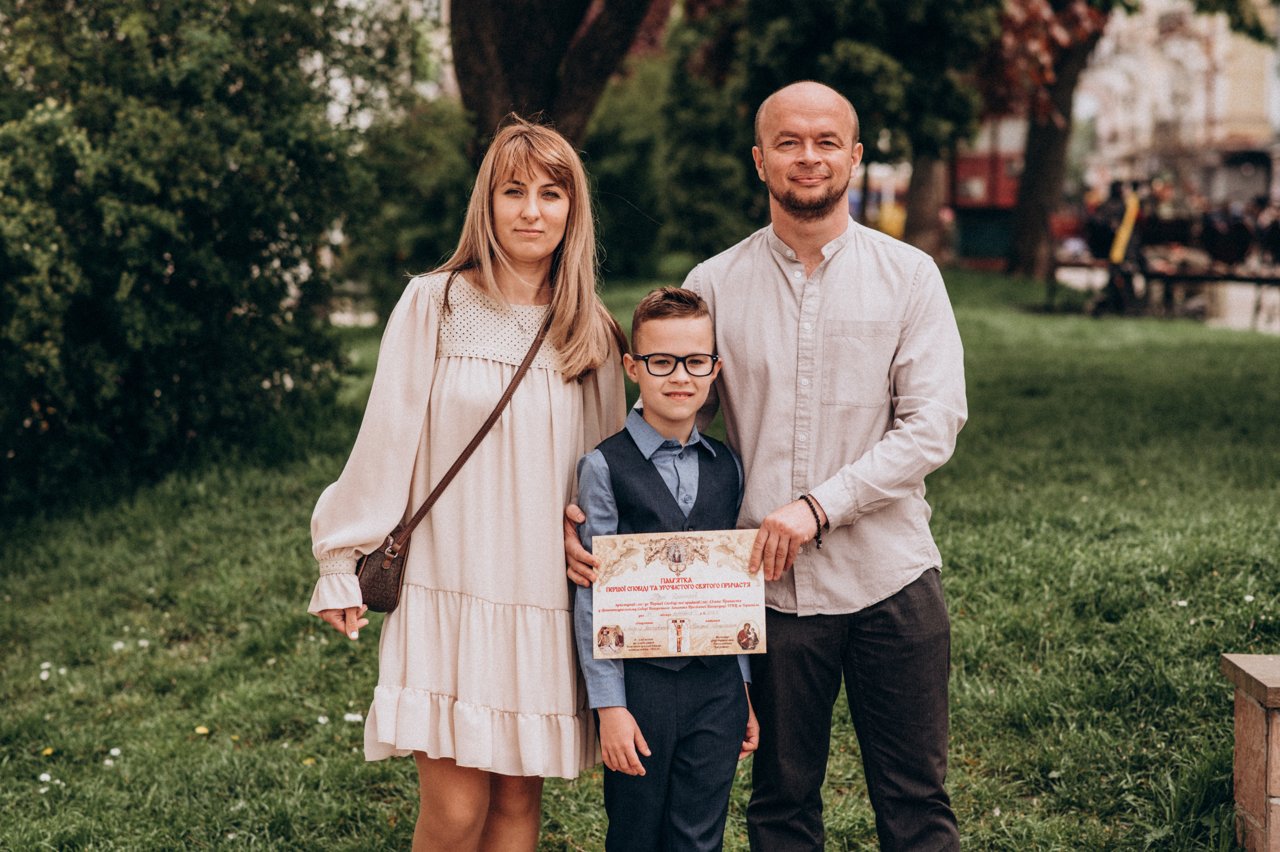 Фотосесія Першого Причастя Тернопіль, зйомка Причастя Тернопіль, Таїнство Першого Причастя Тернопіль, Катедра Причастя Тернопіль. Сімейний, дитячий та індивідуальний фотограф в м. Тернопіль, м. Львів