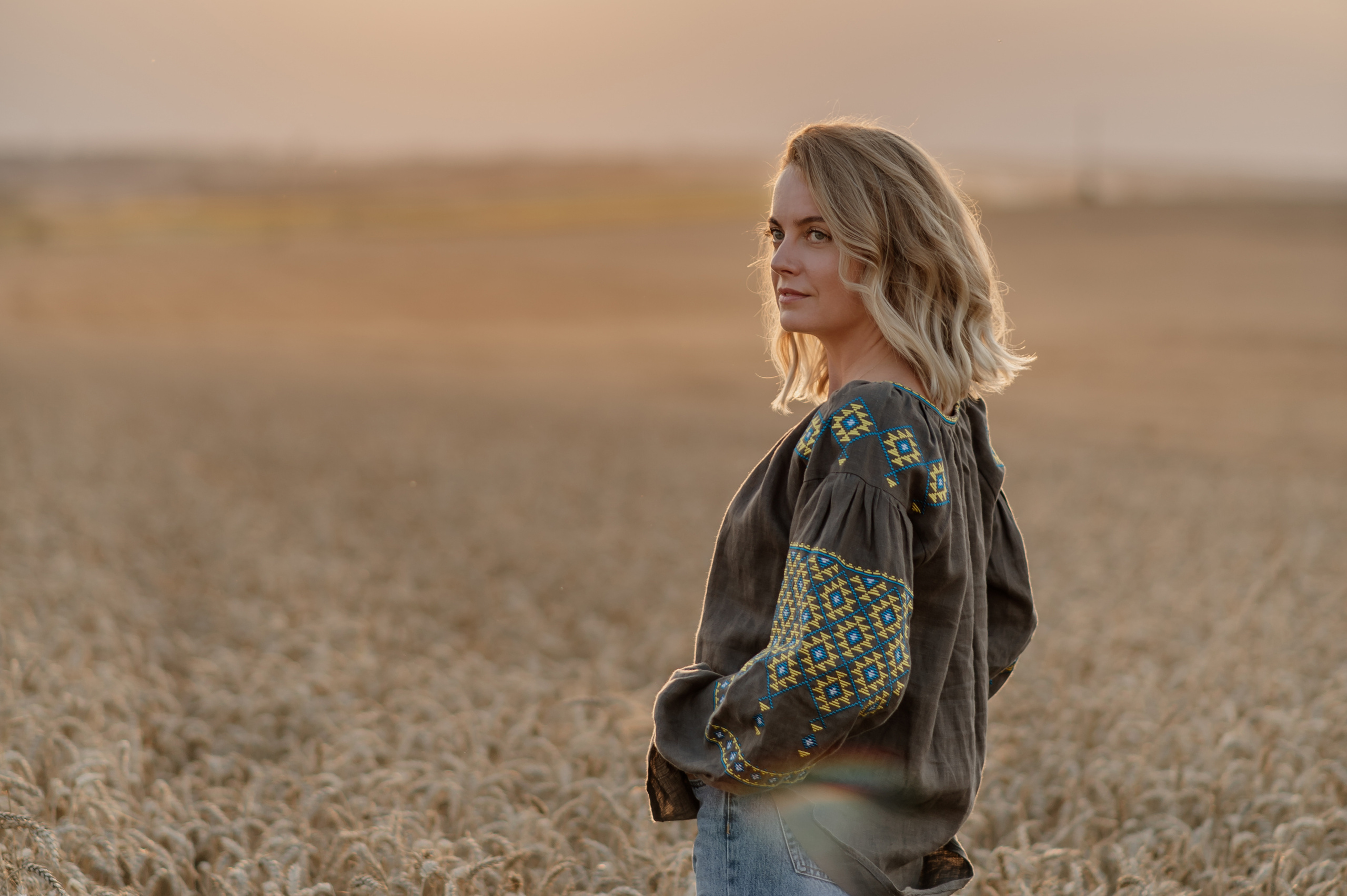 Фотосесія в пшениці та соняхах. Сімейний, дитячий та індивідуальний фотограф в м. Тернопіль, м. Львів