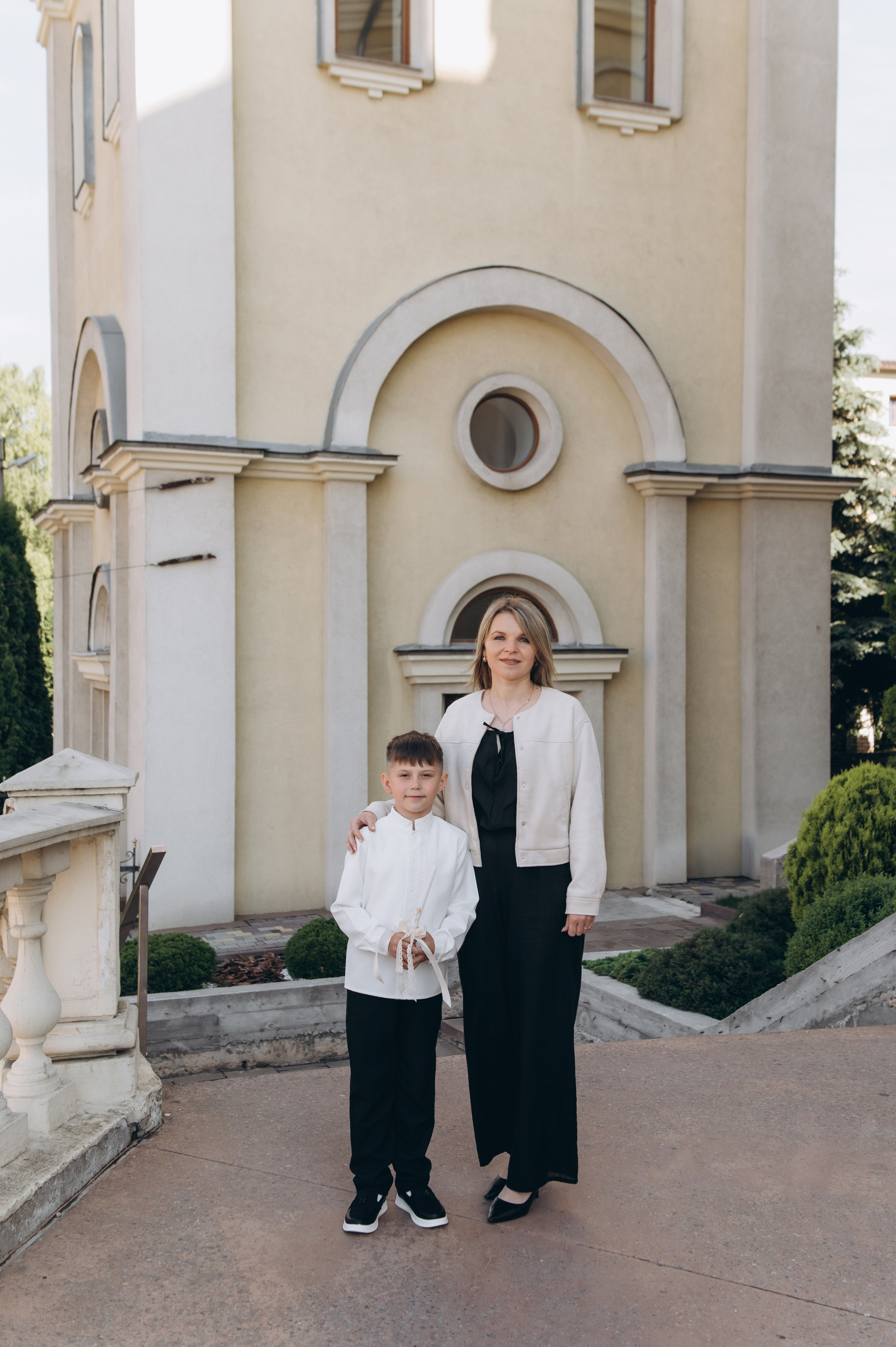 Фотосесія Першого Причастя Тернопіль, зйомка Першого Причастя Тернопіль, Церква Успіння Пресвятої Богородиці Причастя Тернопіль. Сімейний, дитячий та індивідуальний фотограф в м. Тернопіль, м. Львів