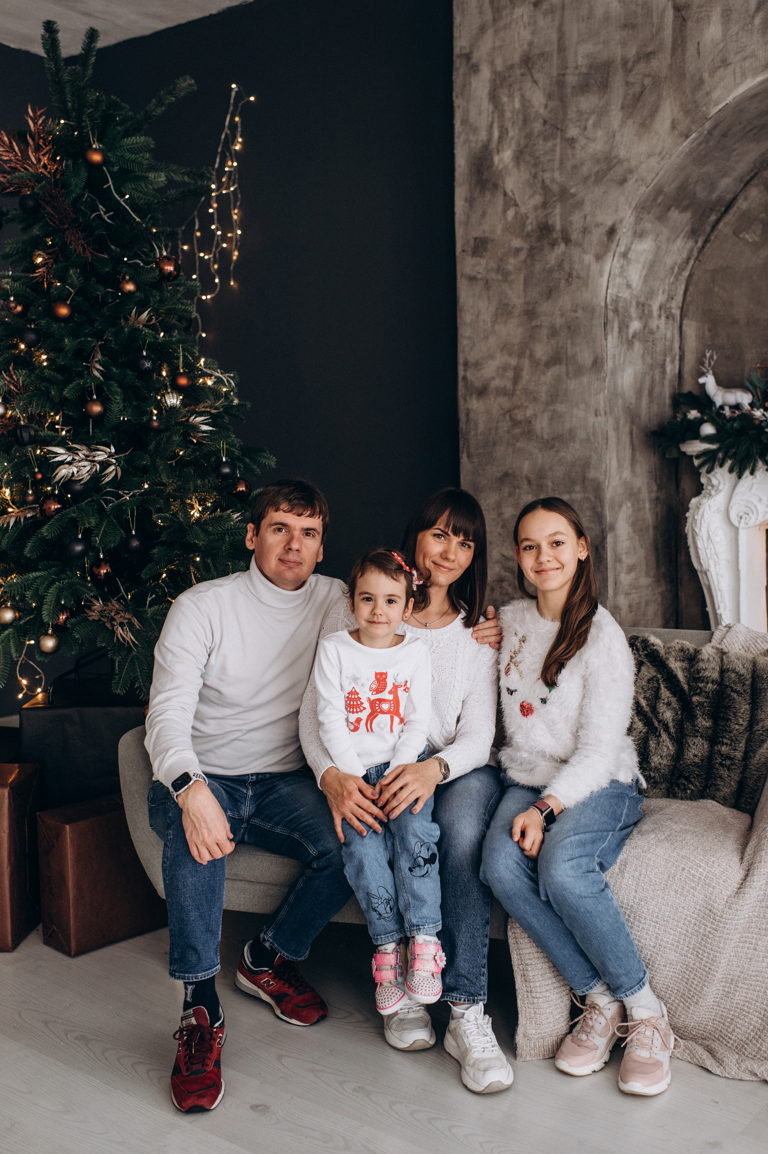 Новорічна сімейна фотосесія Сімейна фотосесія Тернопіль, сімейний фотограф Тернопіль, сімейний фотограф Львів, сімейна зйомка Тернопіль. Сімейний, дитячий та індивідуальний фотограф в м. Тернопіль, м. Львів