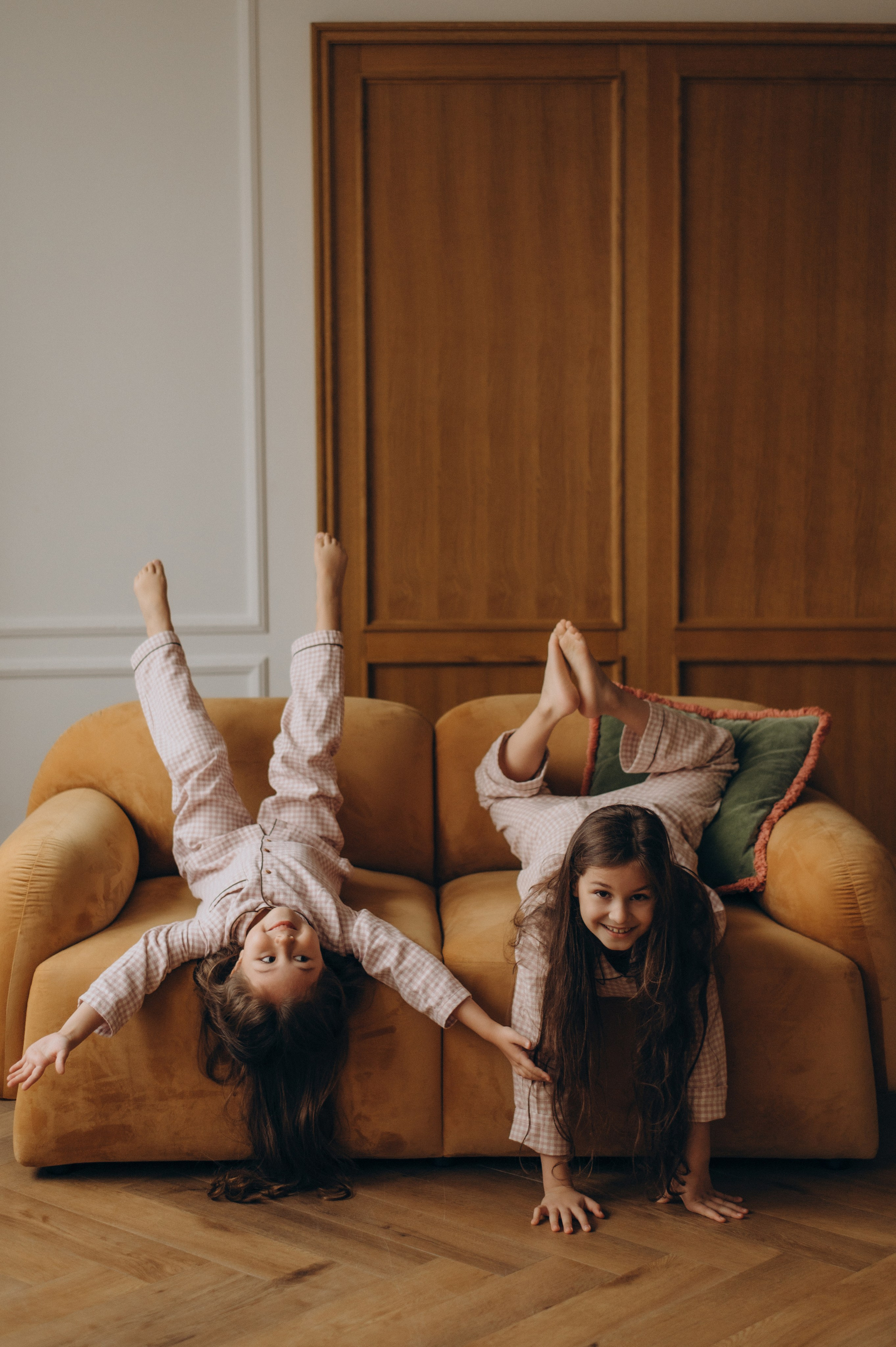 Фотосесія сестричок Тернопіль, зйомка сестрички, сімейний фотограф Тернопіль, портретний фотограф Тернопіль, фотосесія дітей. Сімейний, дитячий та індивідуальний фотограф в м. Тернопіль, м. Львів