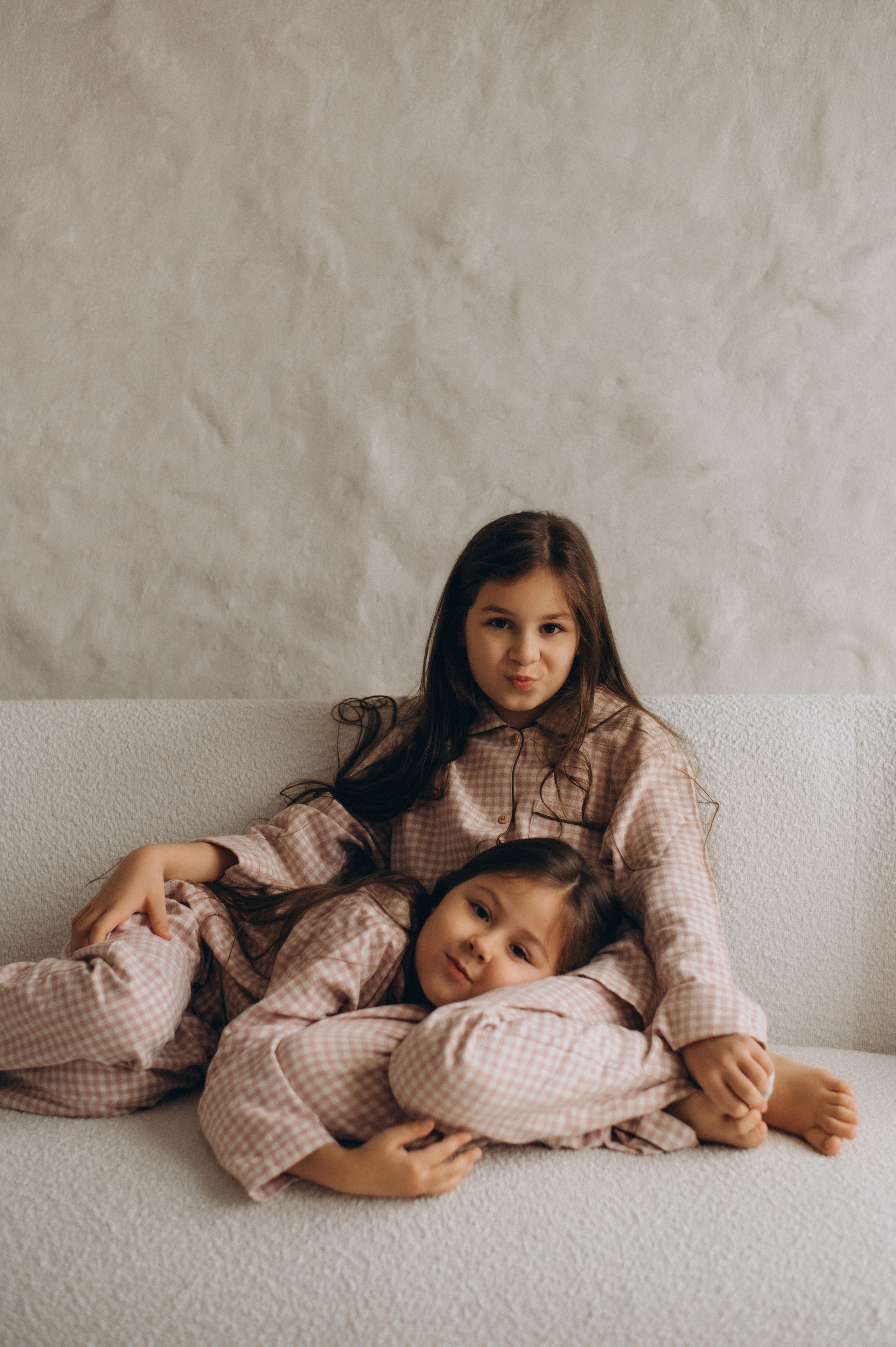 Фотосесія сестричок Тернопіль, зйомка сестрички, сімейний фотограф Тернопіль, портретний фотограф Тернопіль, фотосесія дітей. Сімейний, дитячий та індивідуальний фотограф в м. Тернопіль, м. Львів
