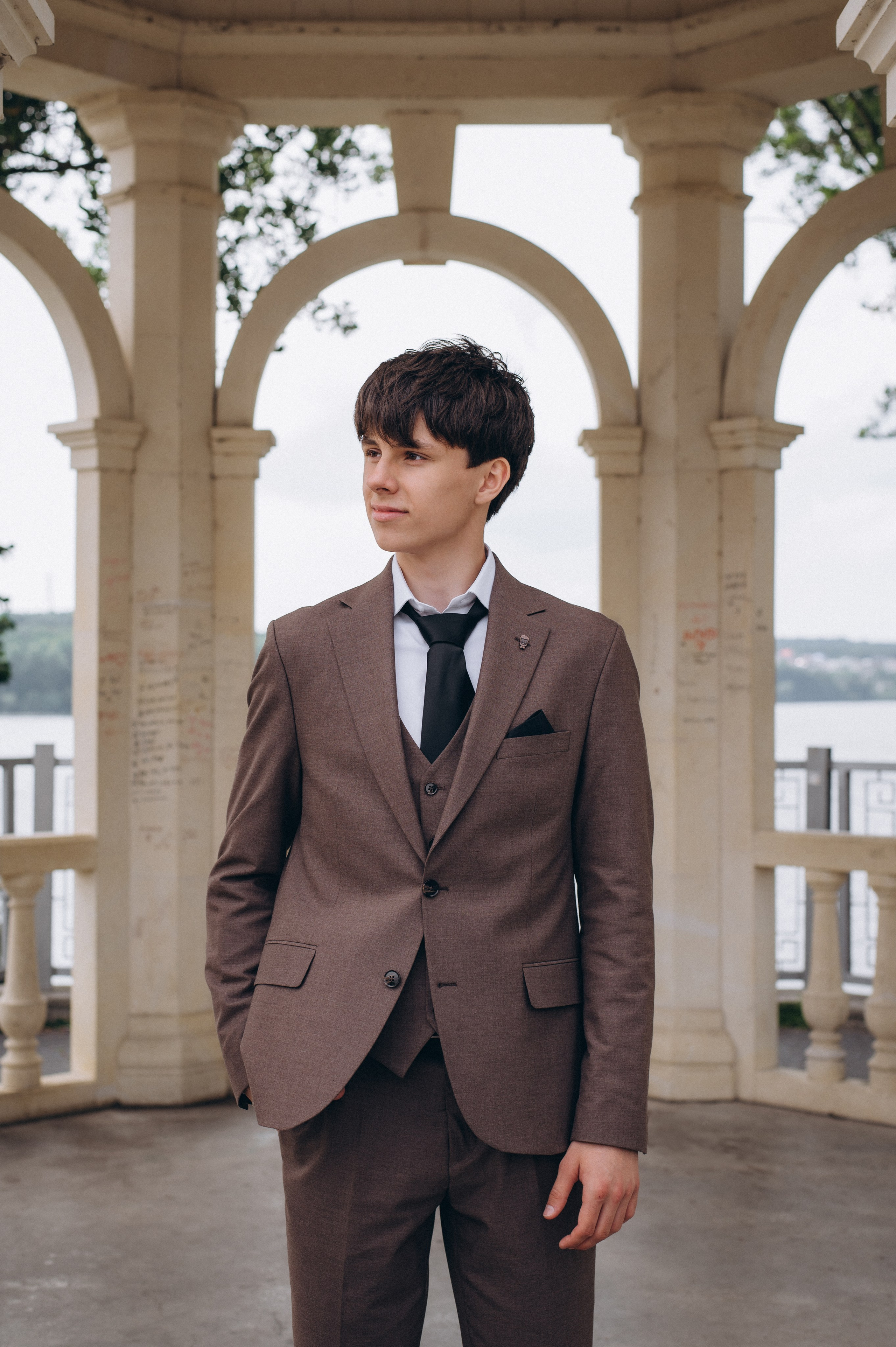 Випускники 2025, фотосесія випускного Тернопіль, фотосесія випускників Тернопіль, зйомка випускного, фотосесія випускного. Сімейний, дитячий та індивідуальний фотограф в м. Тернопіль, м. Львів