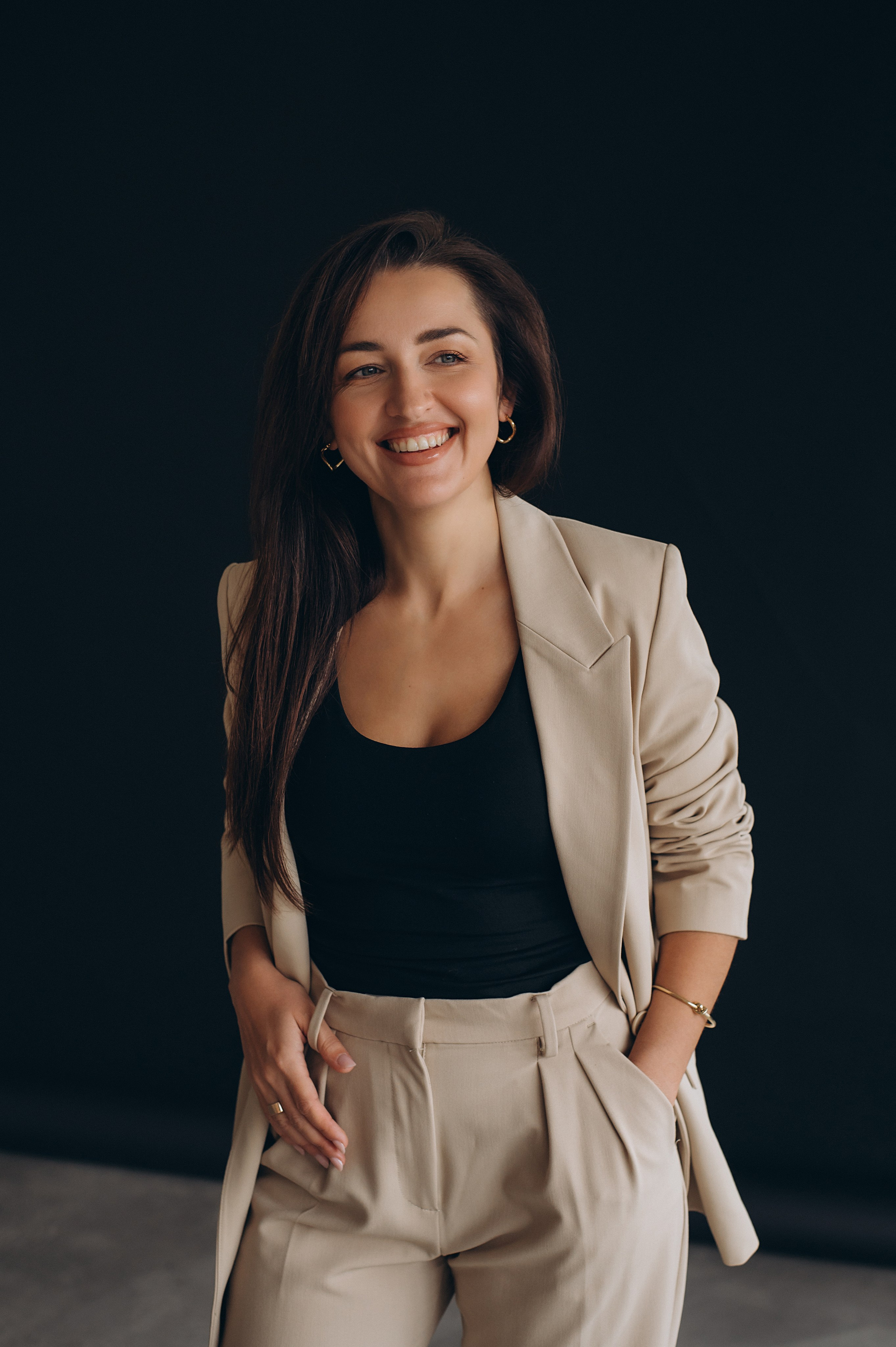 Портретна фотосесія Тернопіль, зйомка дівчат, контент фотосесія Тернопіль, зйомка контенту для інстаграм, індивідуальний фотограф Тернопіль. Сімейний, дитячий та індивідуальний фотограф в м. Тернопіль, м. Львів