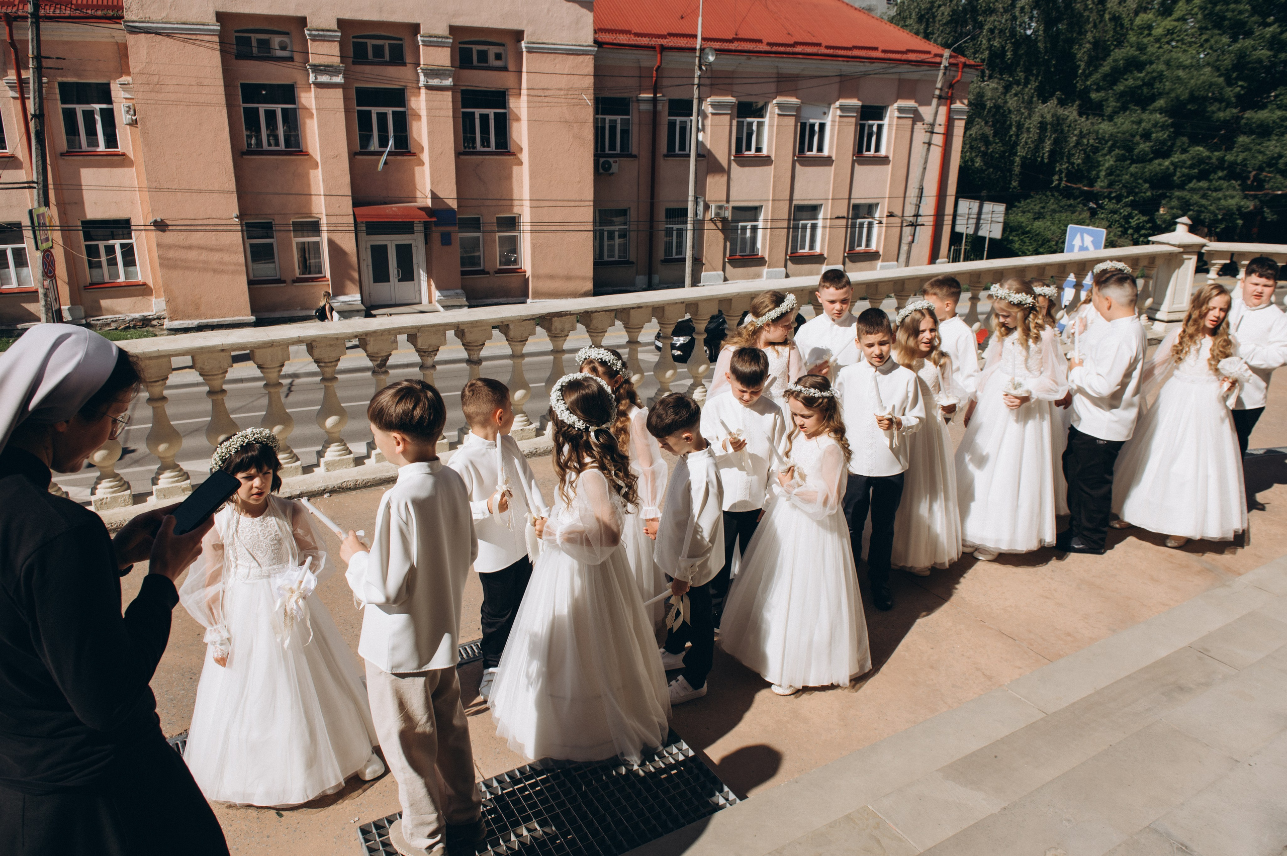 Фотосесія Першого Причастя Тернопіль, зйомка Першого Причастя Тернопіль, Церква Успіння Пресвятої Богородиці Причастя Тернопіль. Сімейний, дитячий та індивідуальний фотограф в м. Тернопіль, м. Львів