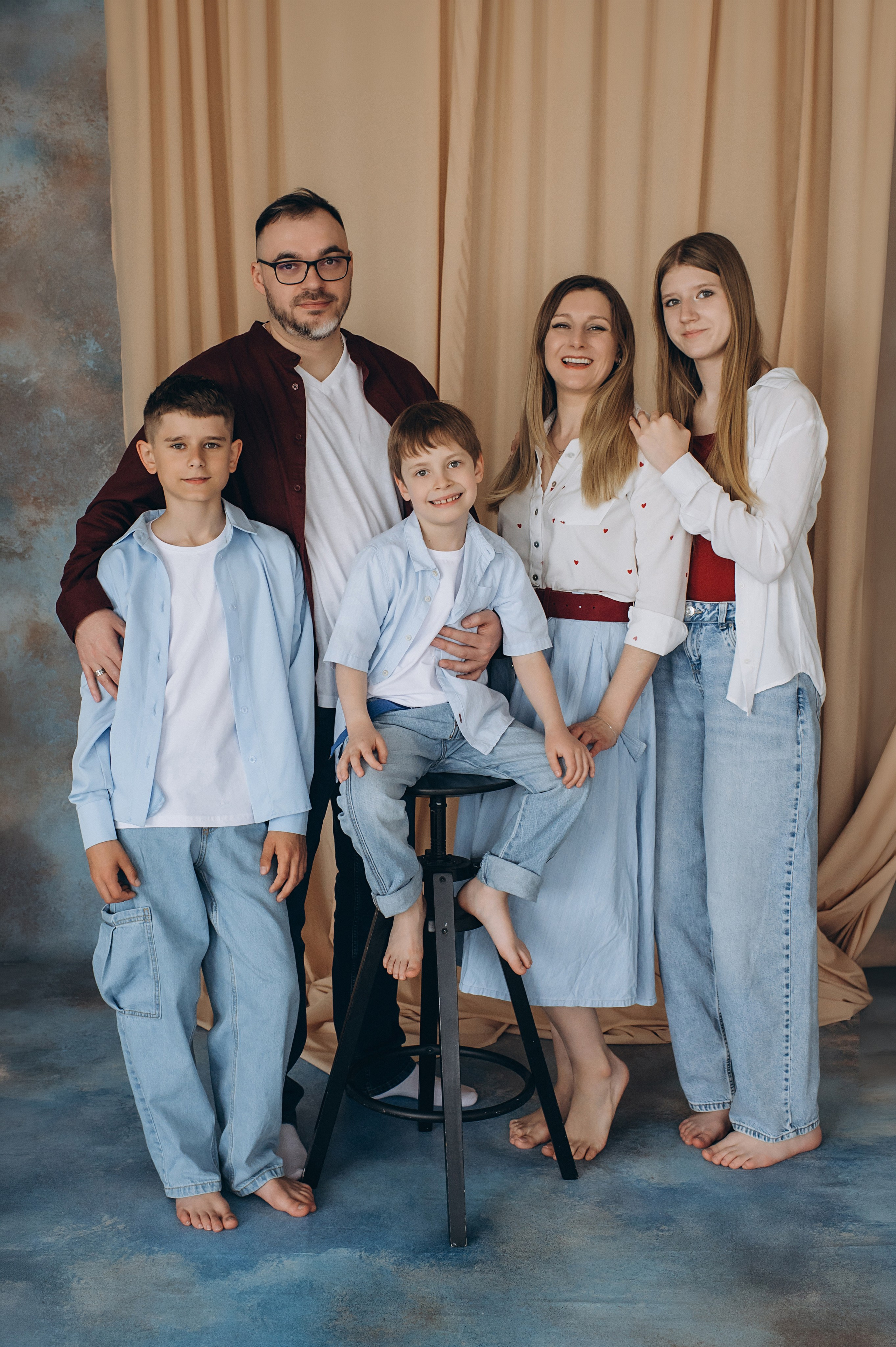 Сімейна фотосесія Тернопіль, сімейний фотограф Тернопіль, сімейна зйомка, фотосесія у студії Тернопіль, зйомка дітей. Сімейний, дитячий та індивідуальний фотограф в м. Тернопіль, м. Львів