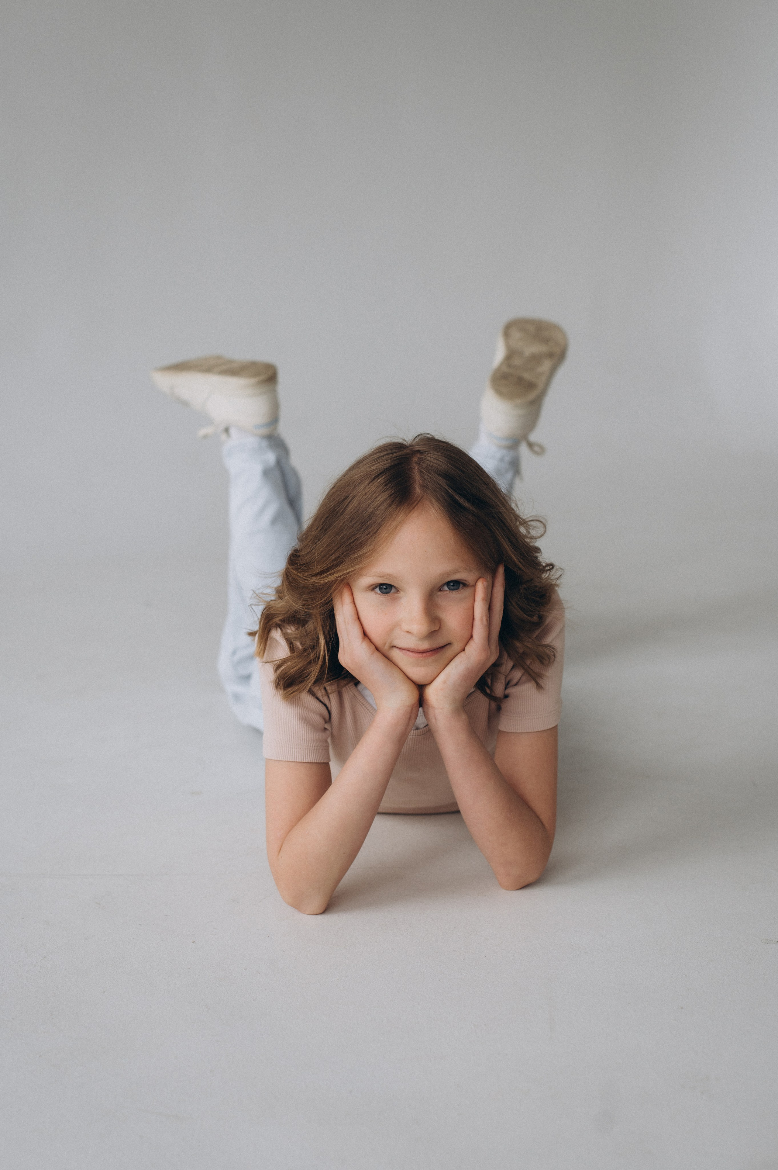 Шкільна фотосесія на віньєтки Тернопіль, фотосесія випускників Тернопіль, зйомка на віньєтки, шкільні фотоальбоми Тернопіль. Сімейний, дитячий та індивідуальний фотограф в м. Тернопіль, м. Львів